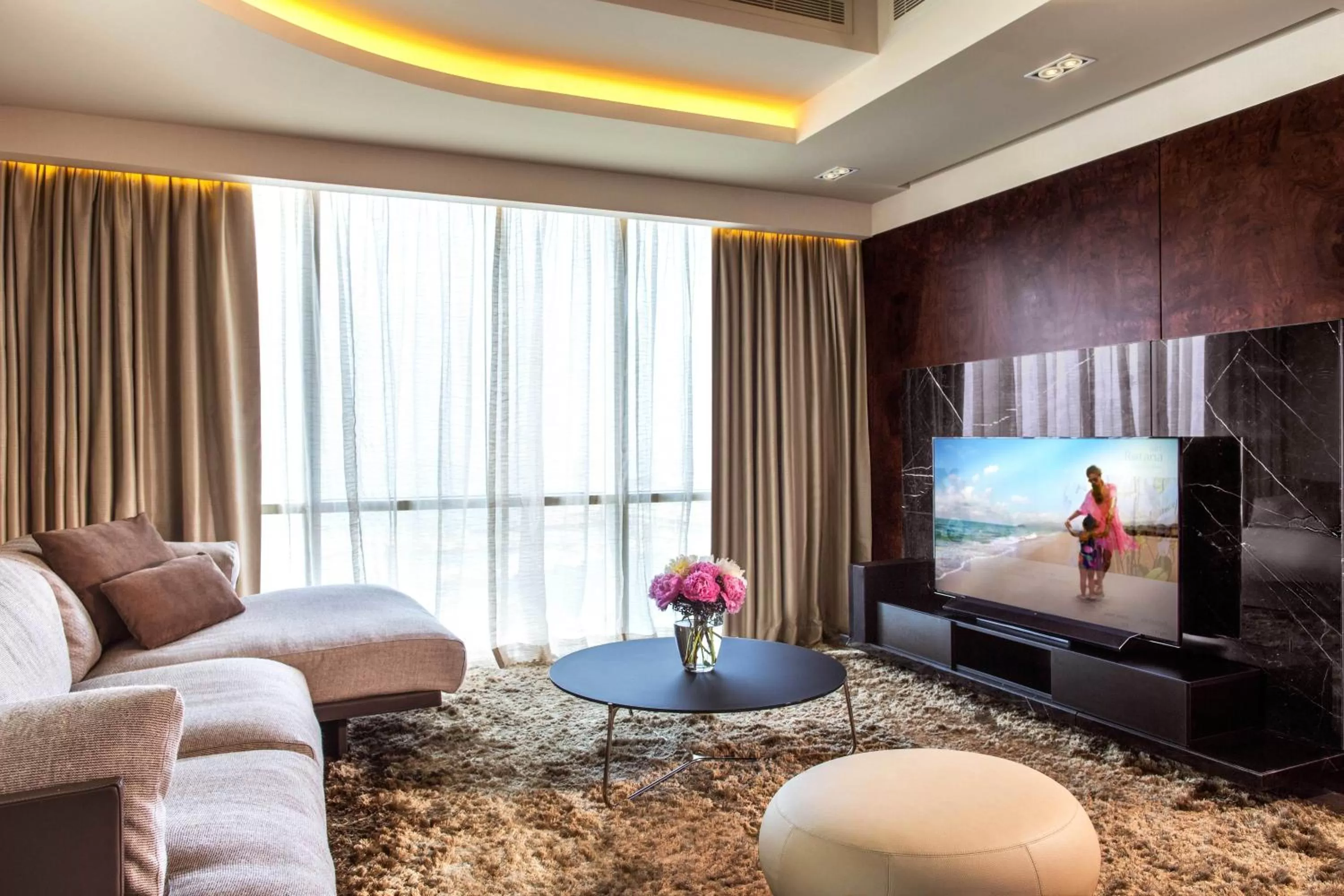 TV and multimedia in The Art Hotel & Resort