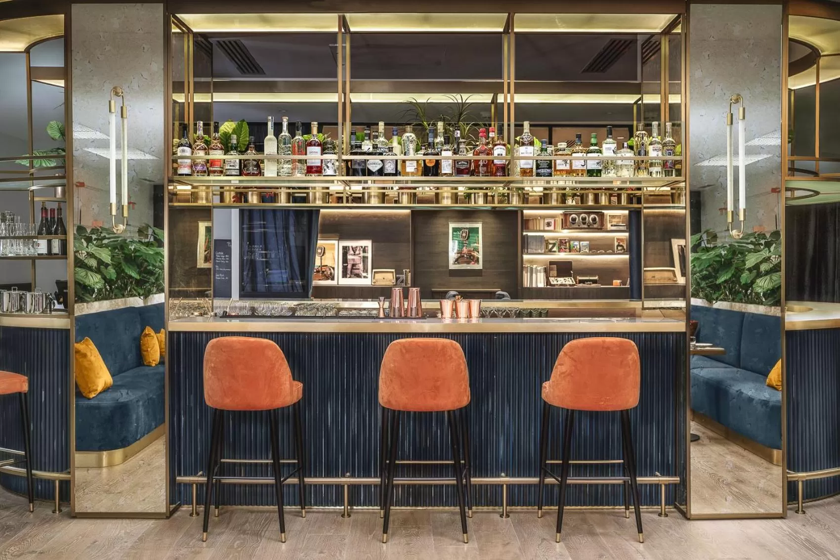 Lounge or bar in PLEY Hotel