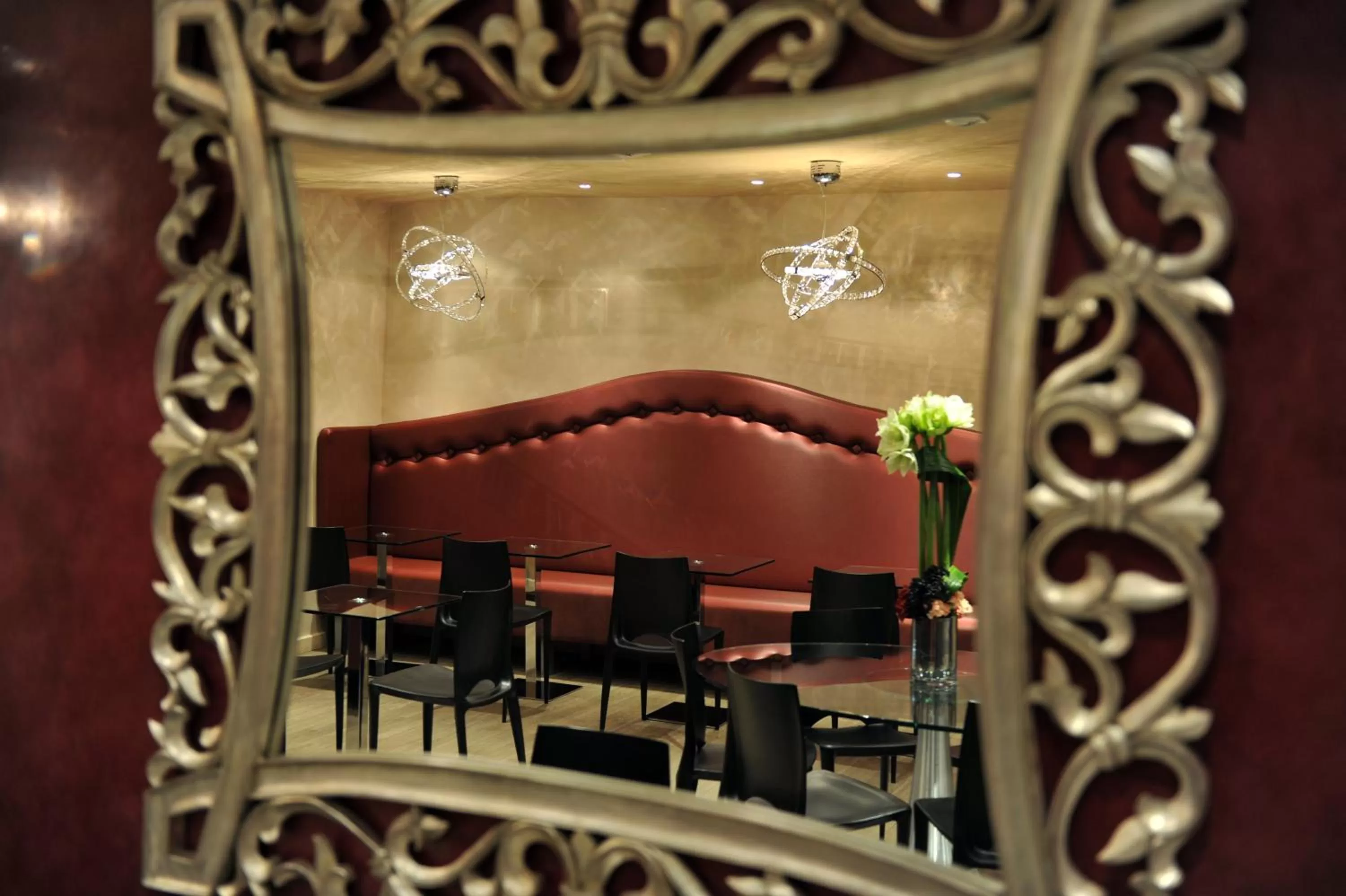 Restaurant/places to eat in Mercure Paris Bastille Marais