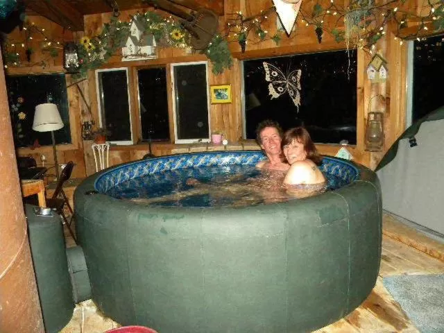 Hot Tub in Stouffermill Bed & Breakfast