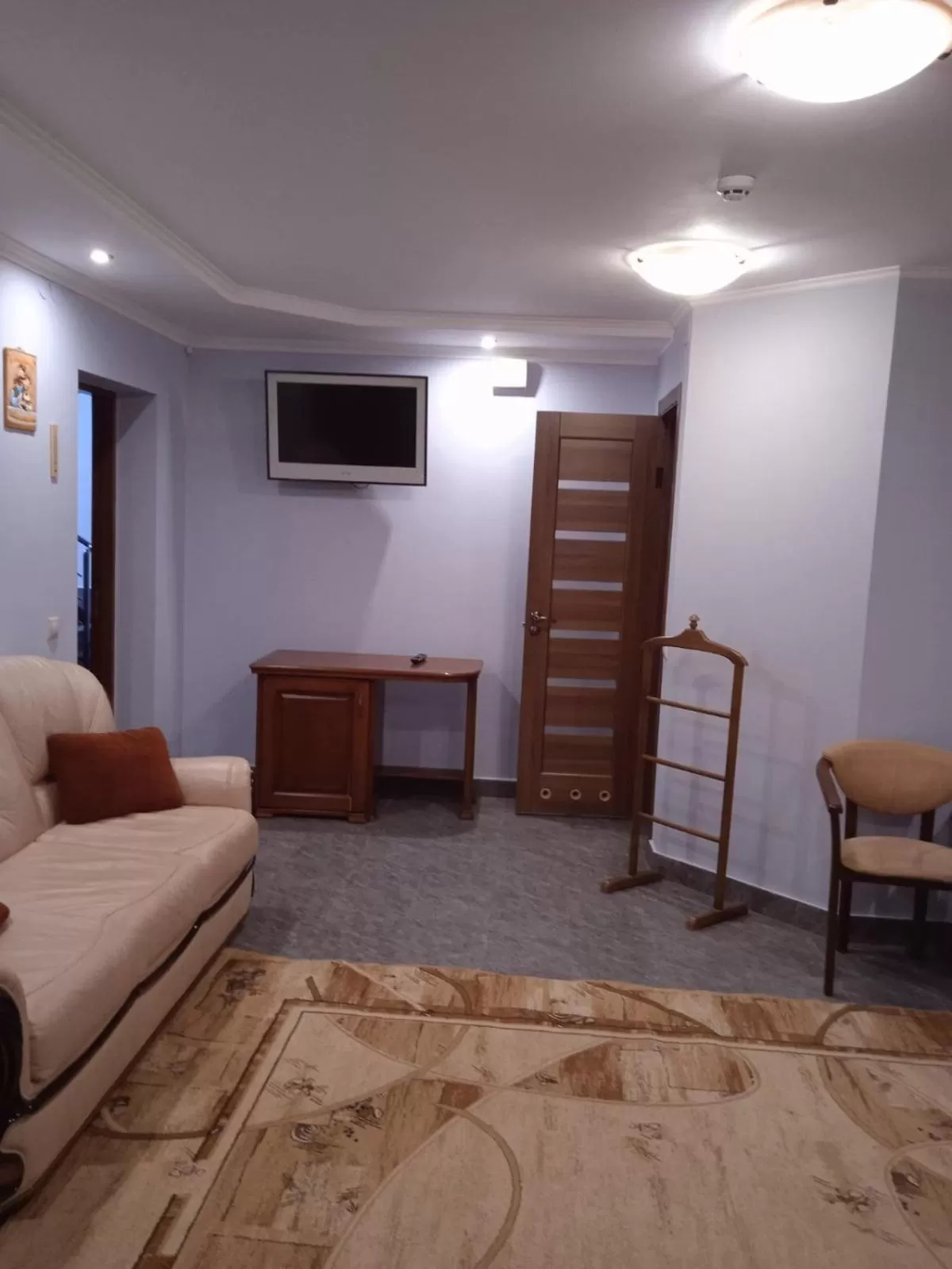 Seating Area in Red Stone