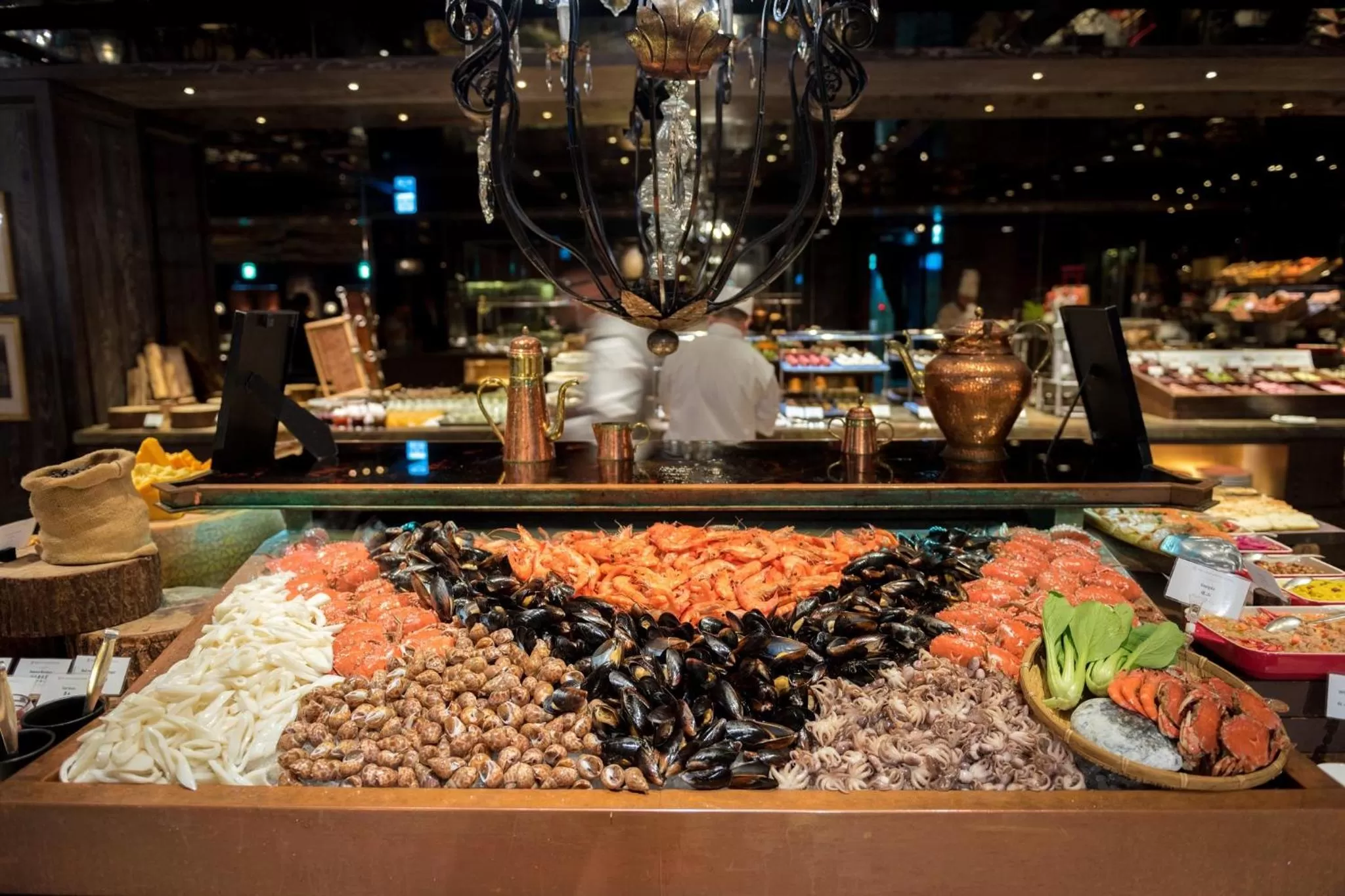 Restaurant/places to eat in Palais de Chine Hotel