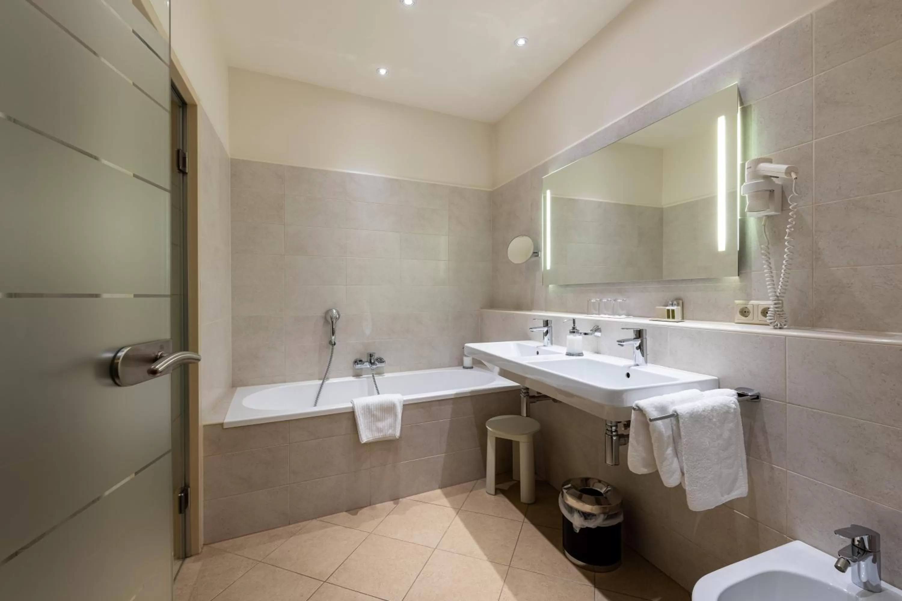 Bathroom in Boutique Hotel Goldenes Lamm Villach