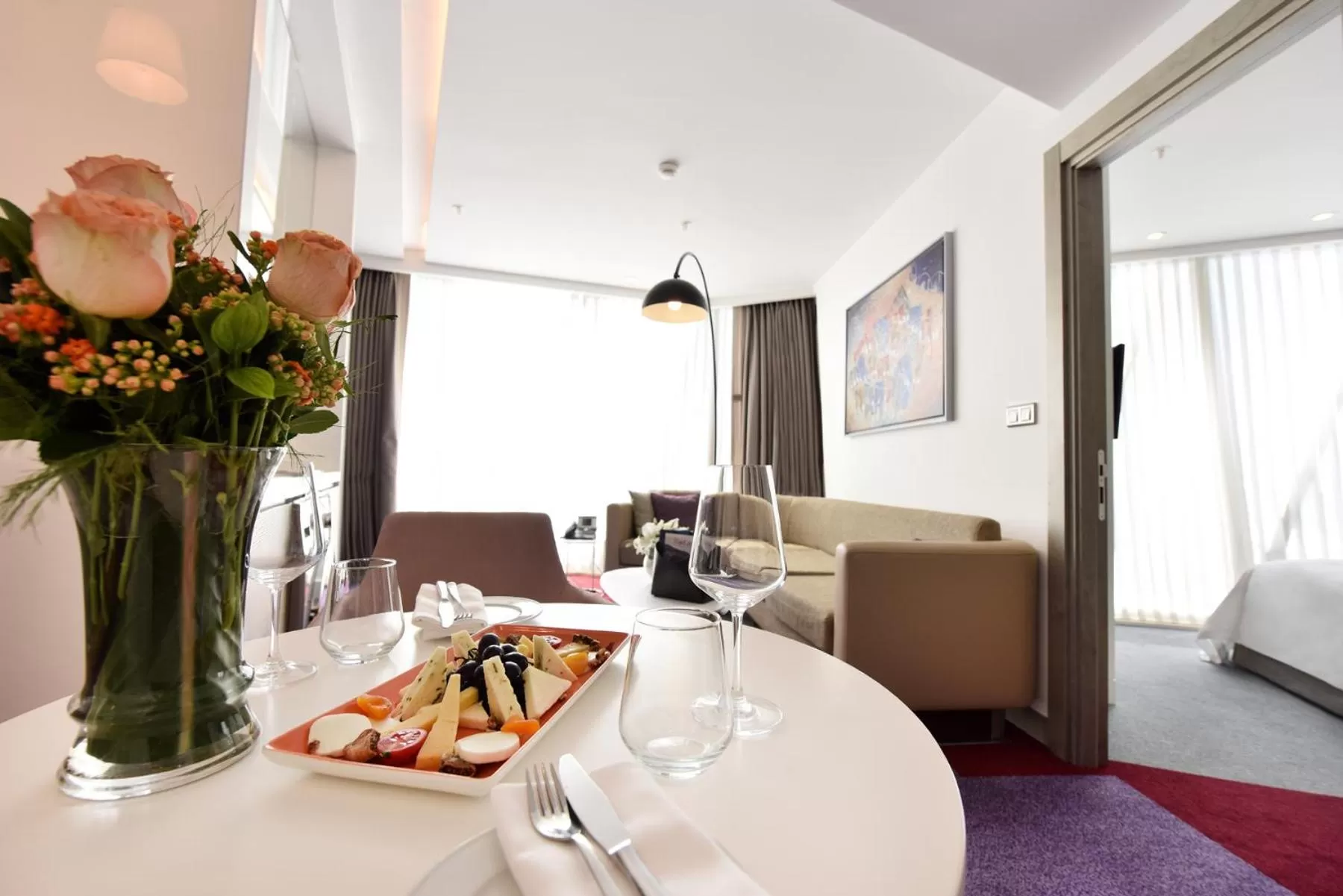 Coffee/tea facilities, Bed in Burgu Arjaan by Rotana Istanbul Asia