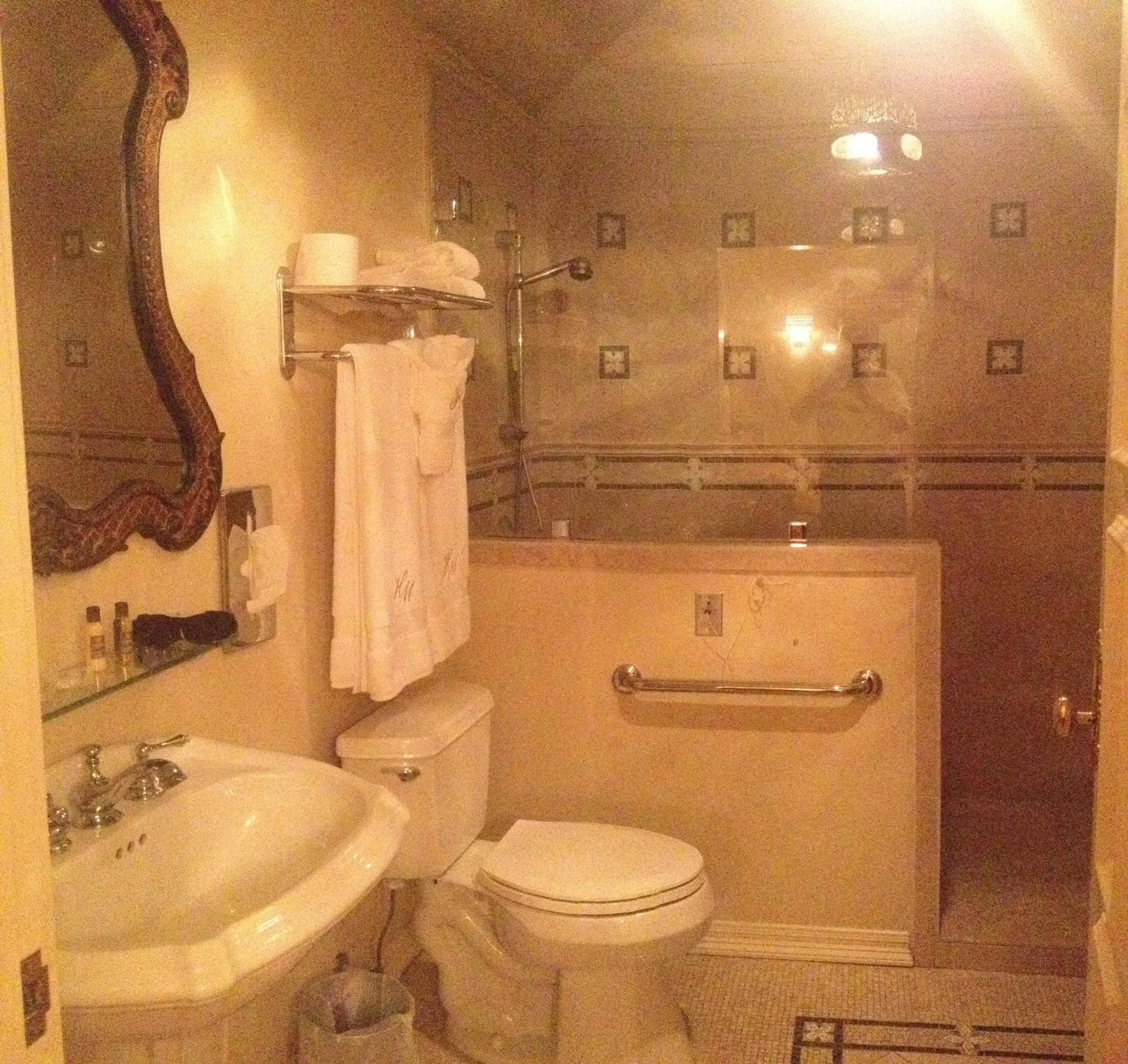 Bedroom in The Hotel Magnolia