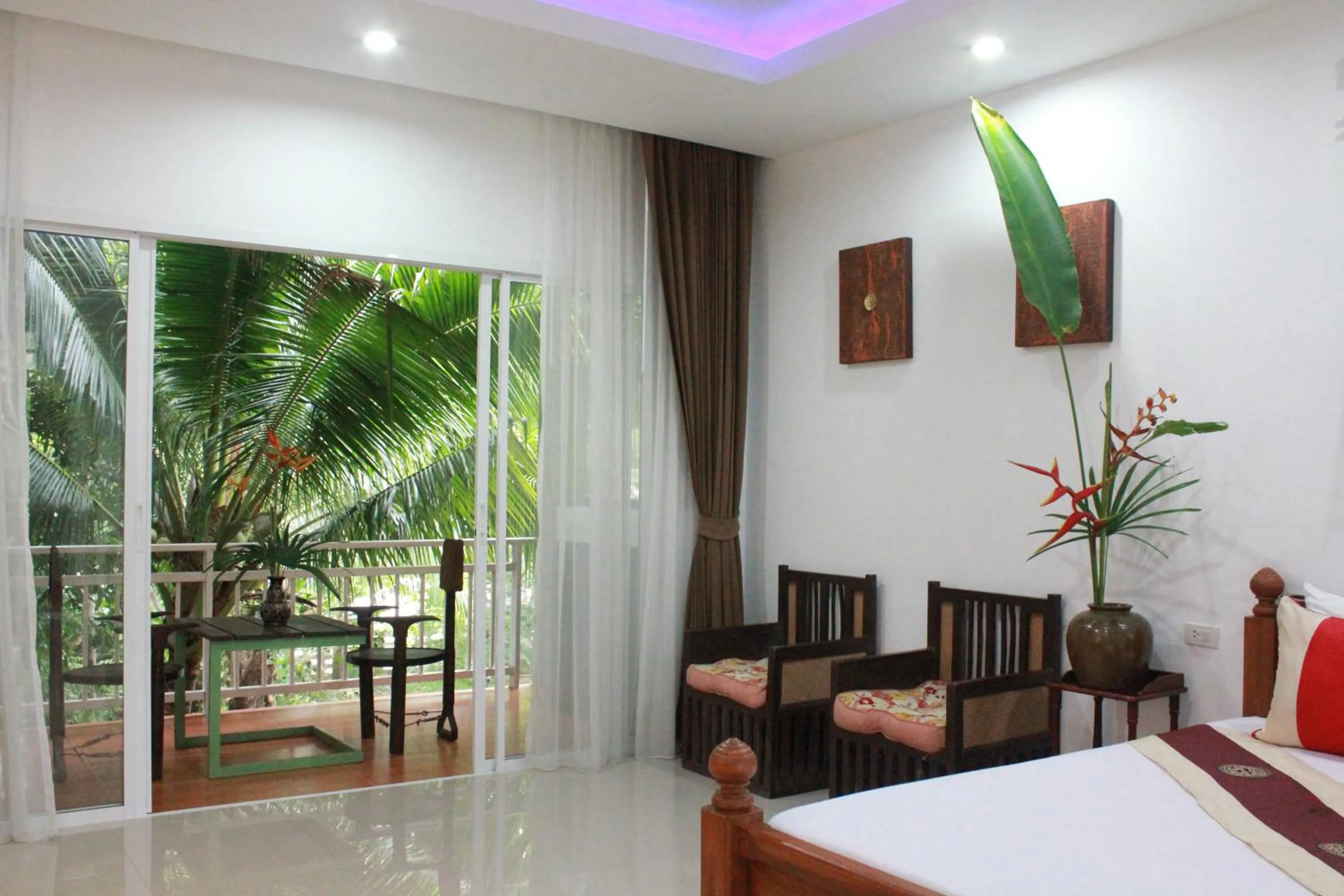 Patio in Eat n Sleep