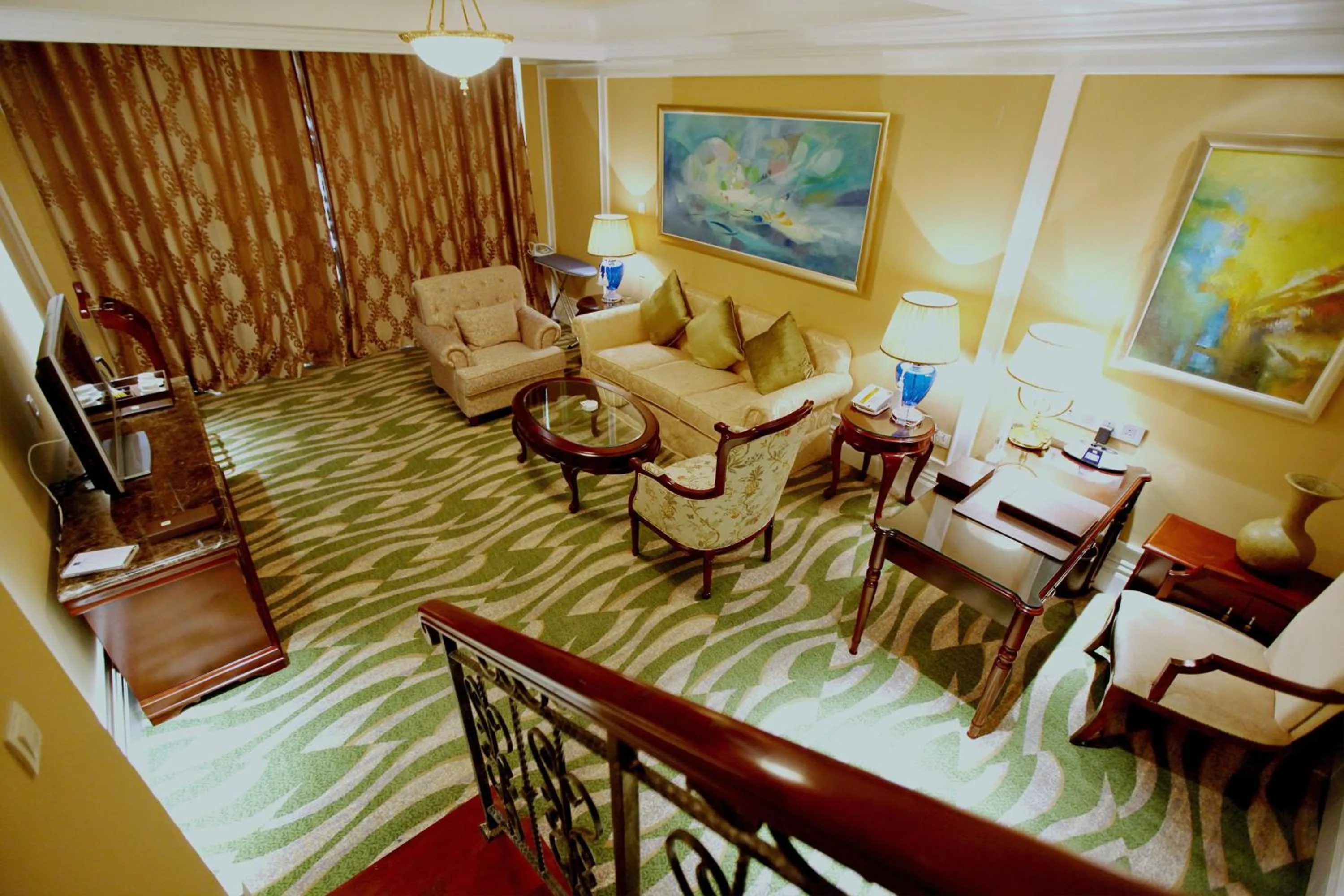 Photo of the whole room in Crowne Plaza Ocean Spring Resort by IHG