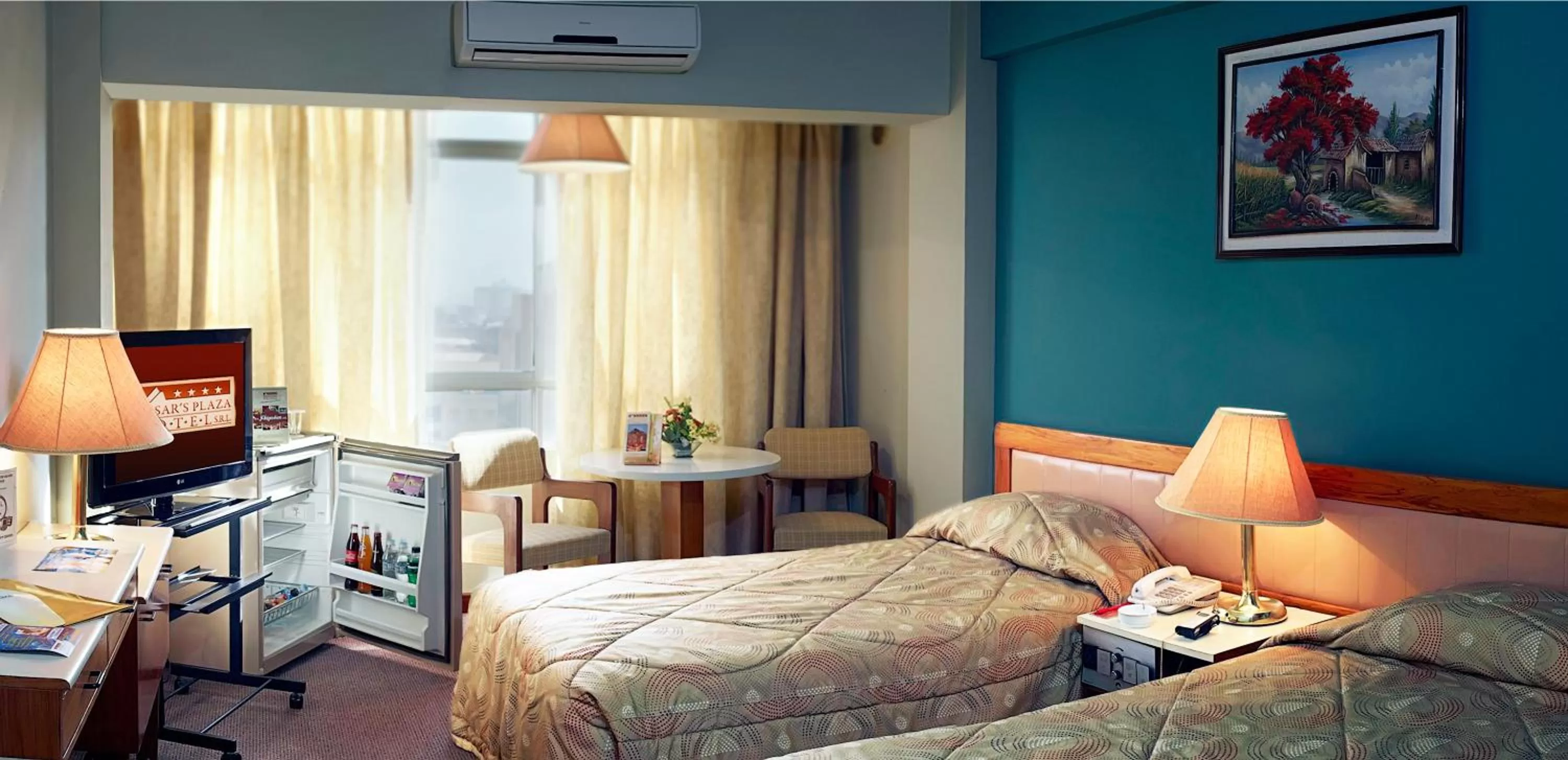 City view, Bed in Cesar's Plaza Hotel