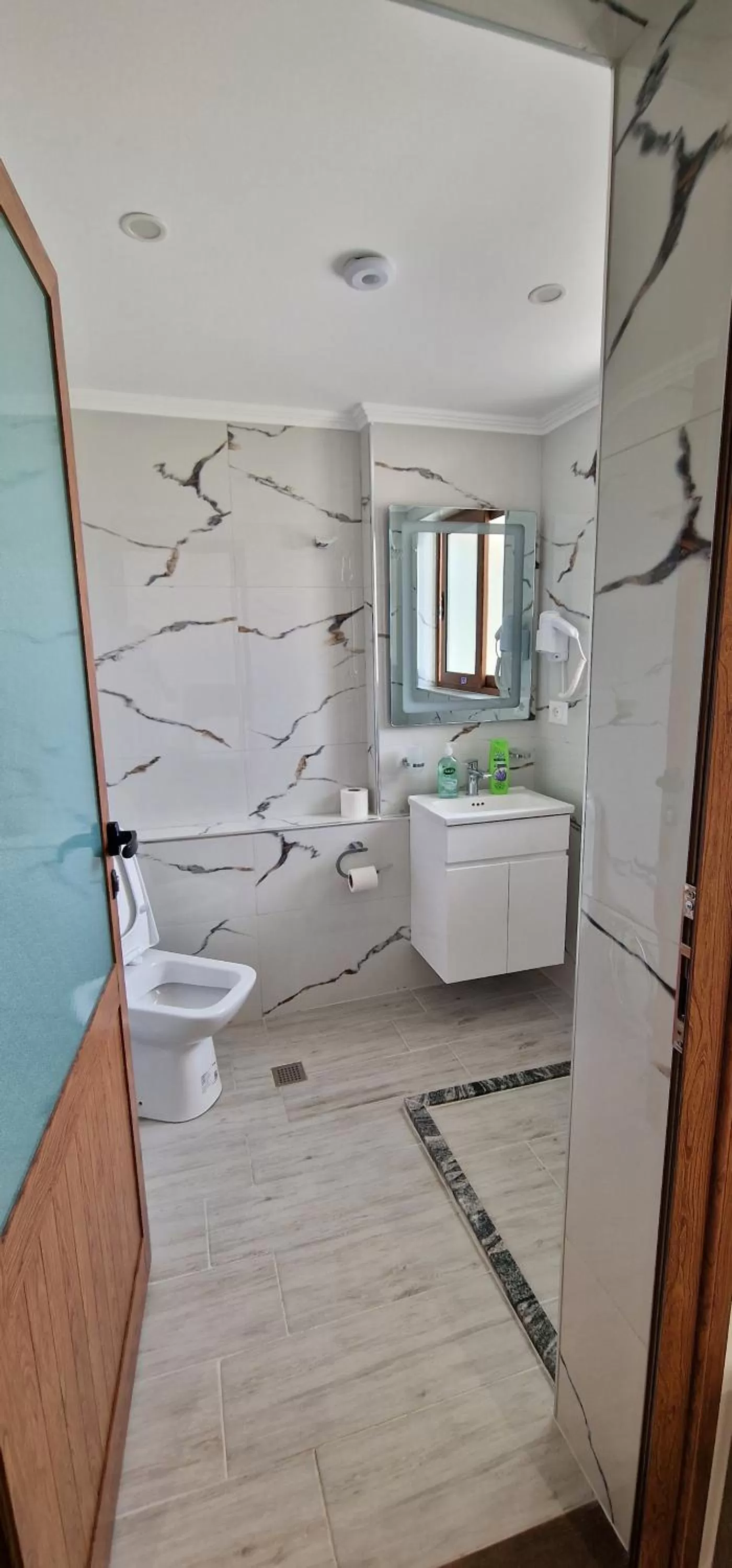 Toilet, Bathroom in Hotel Baci