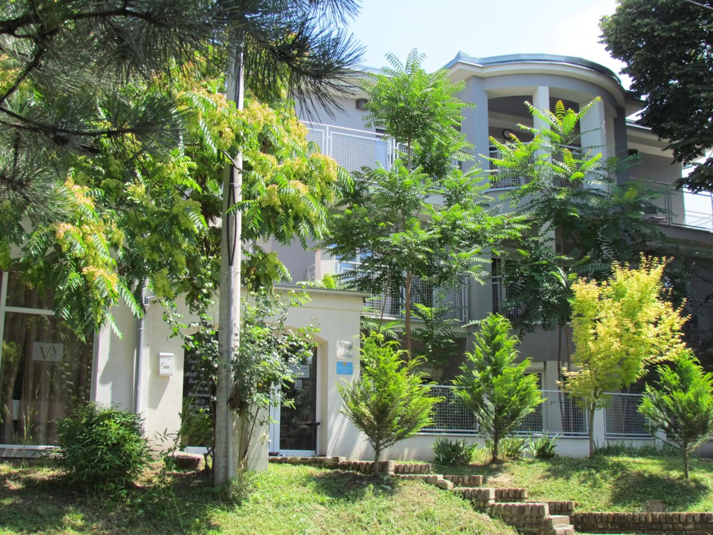 Facade/entrance, Property Building in Pansion Vila Vanda