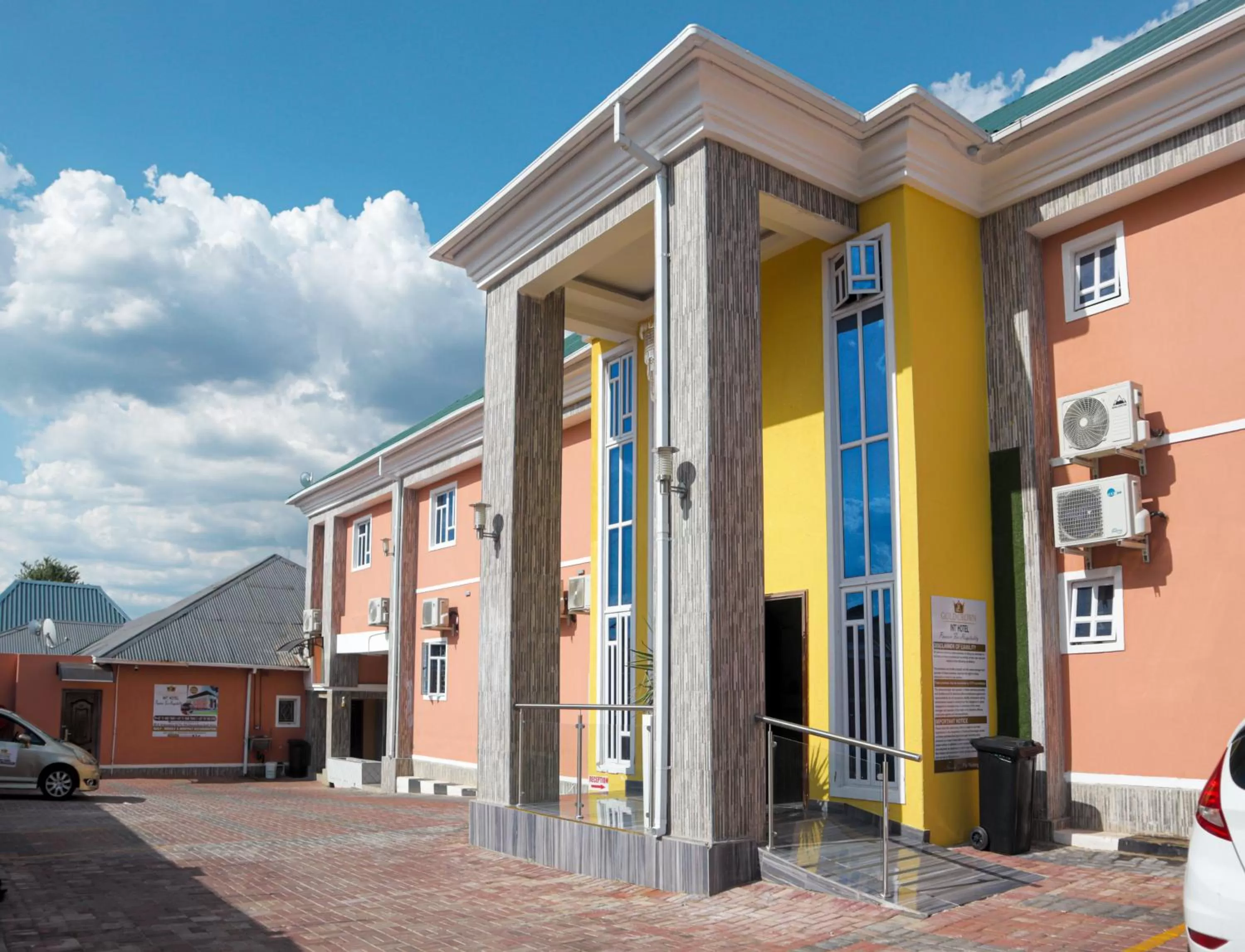 Property building in Gold Crown International Hotel Johannesburg