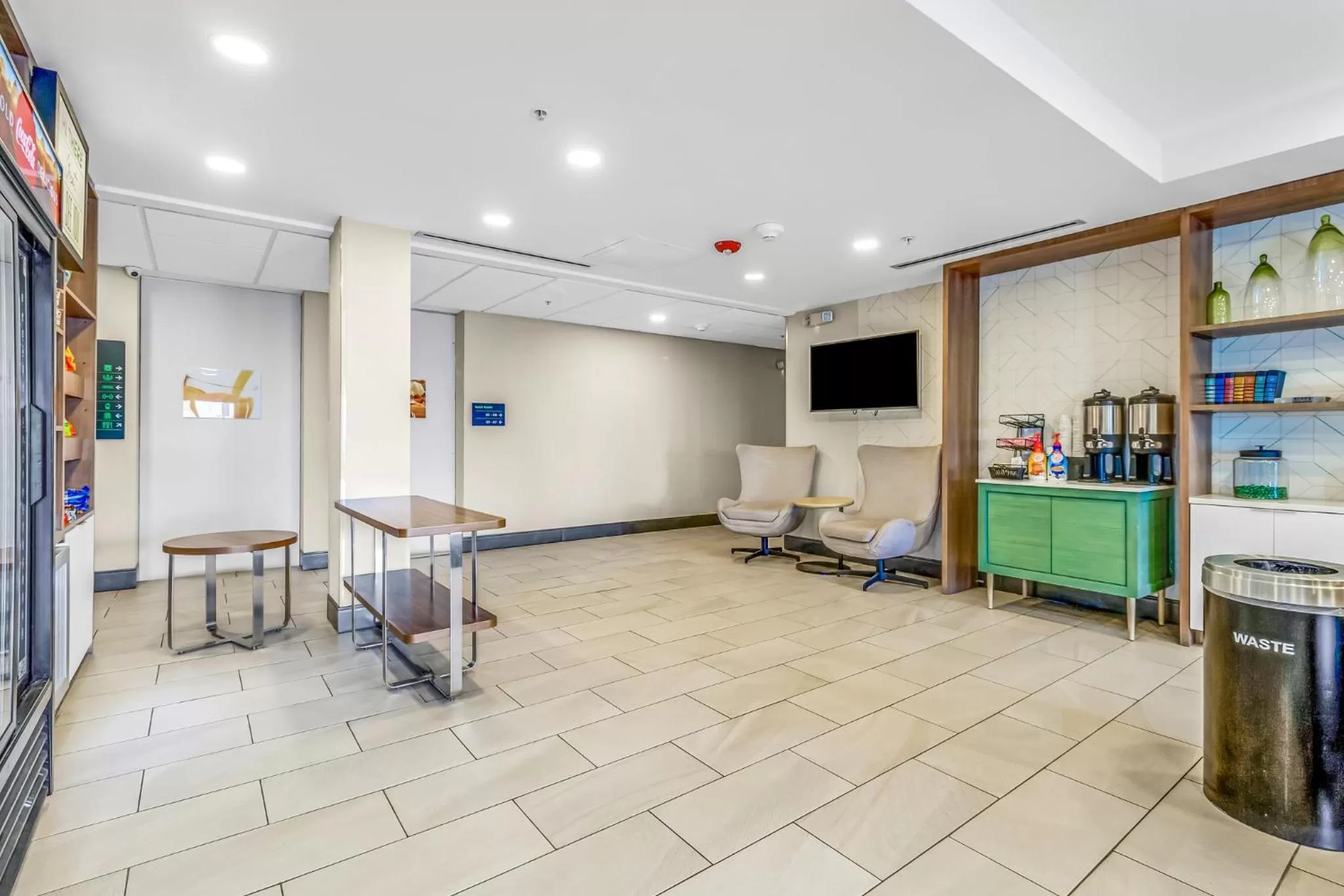 Property building in Holiday Inn Spartanburg Northwest