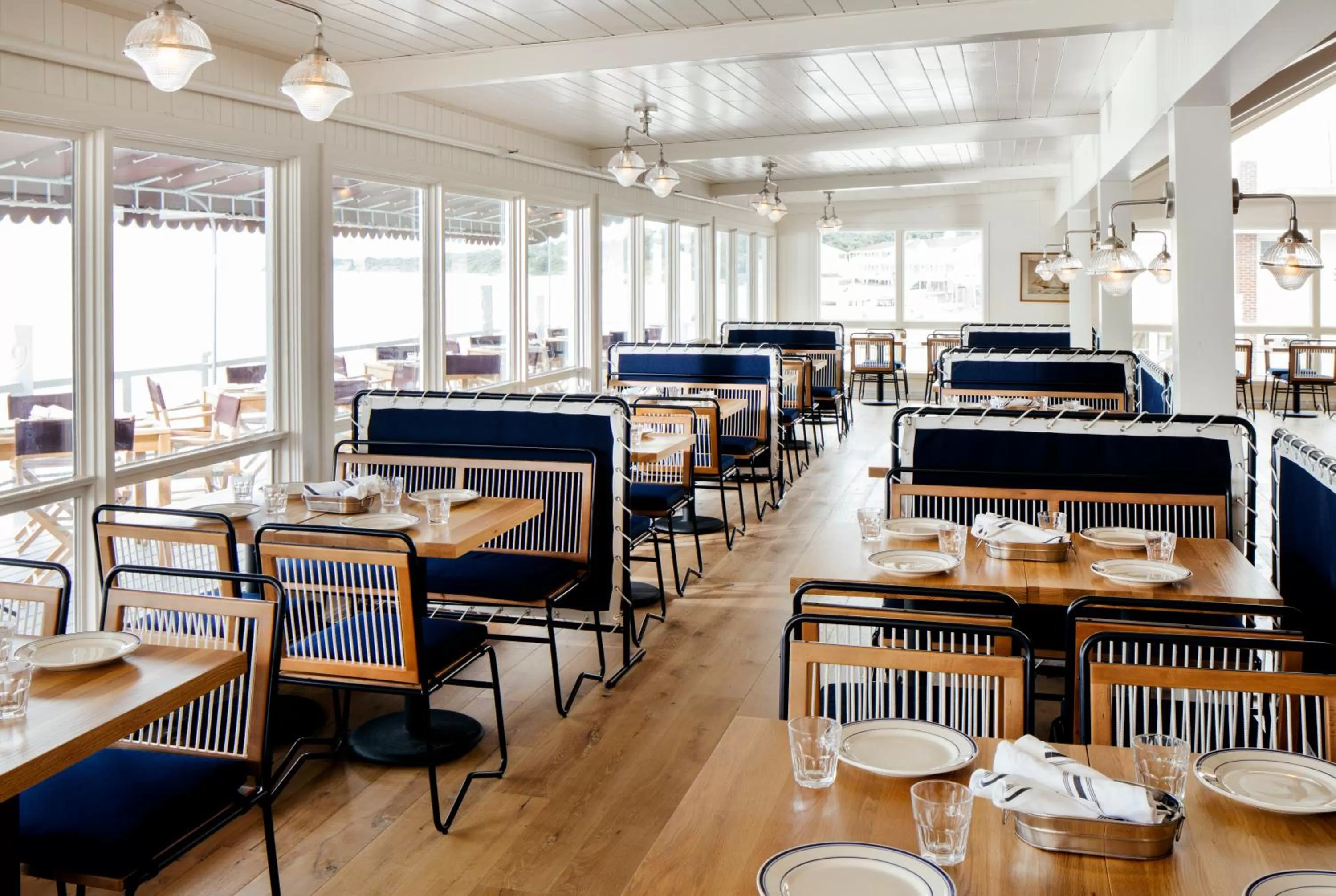 Restaurant/places to eat in Sound View Greenport