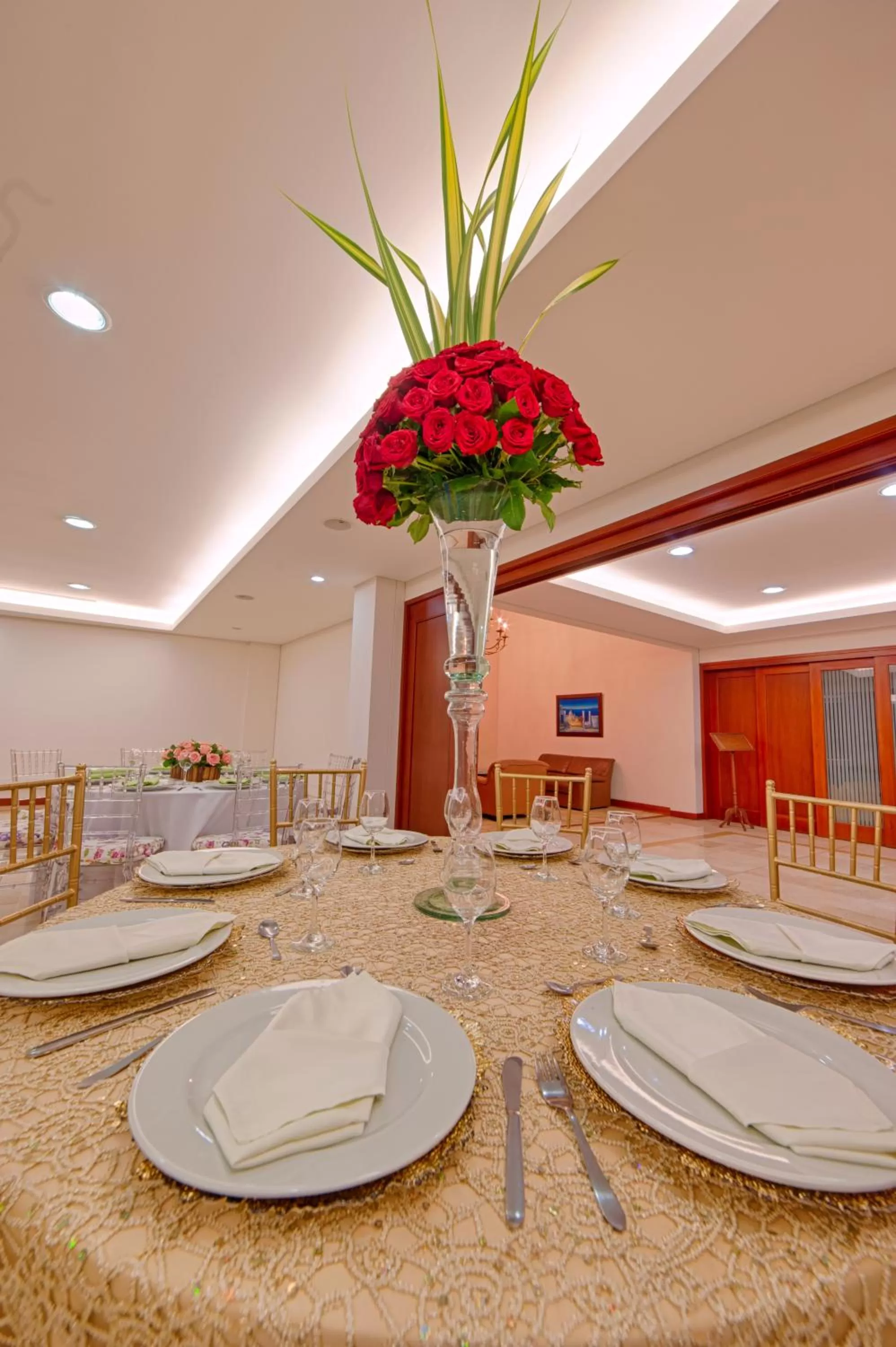 Restaurant/places to eat in Hotel Obelisco