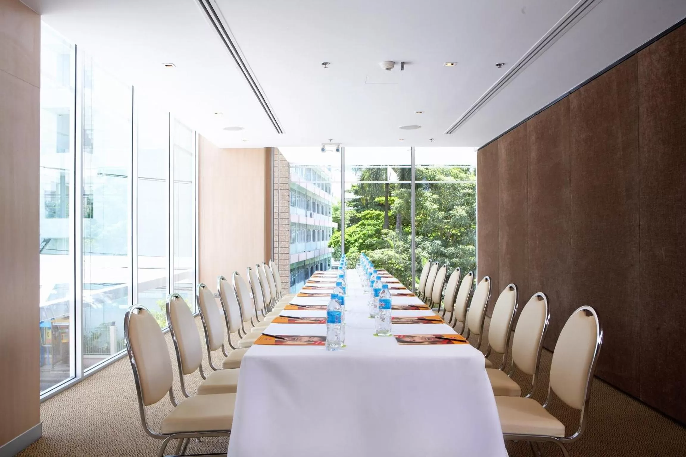 Business facilities in ibis Bangkok Sathorn