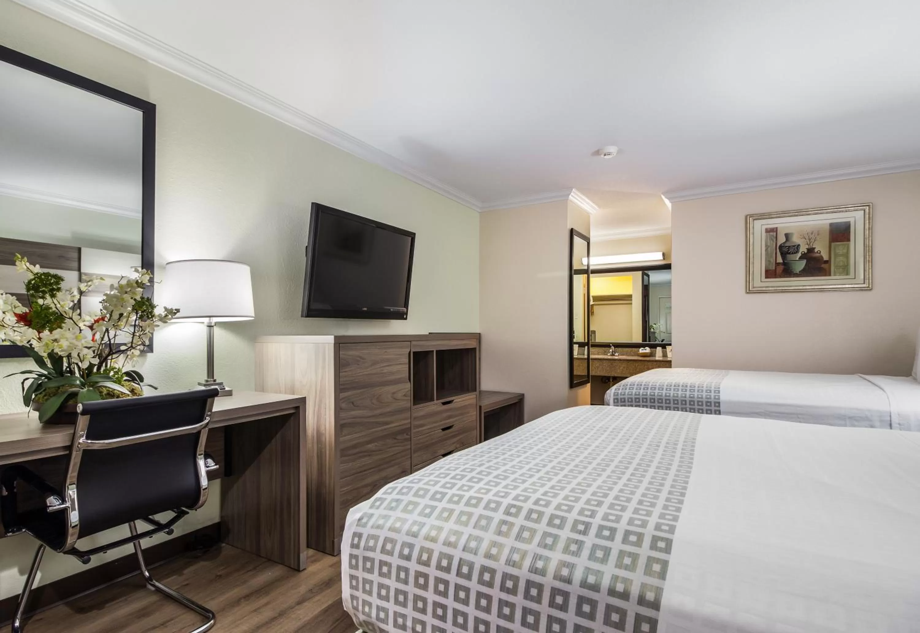 Bed in Americas Best Value Inn Columbus