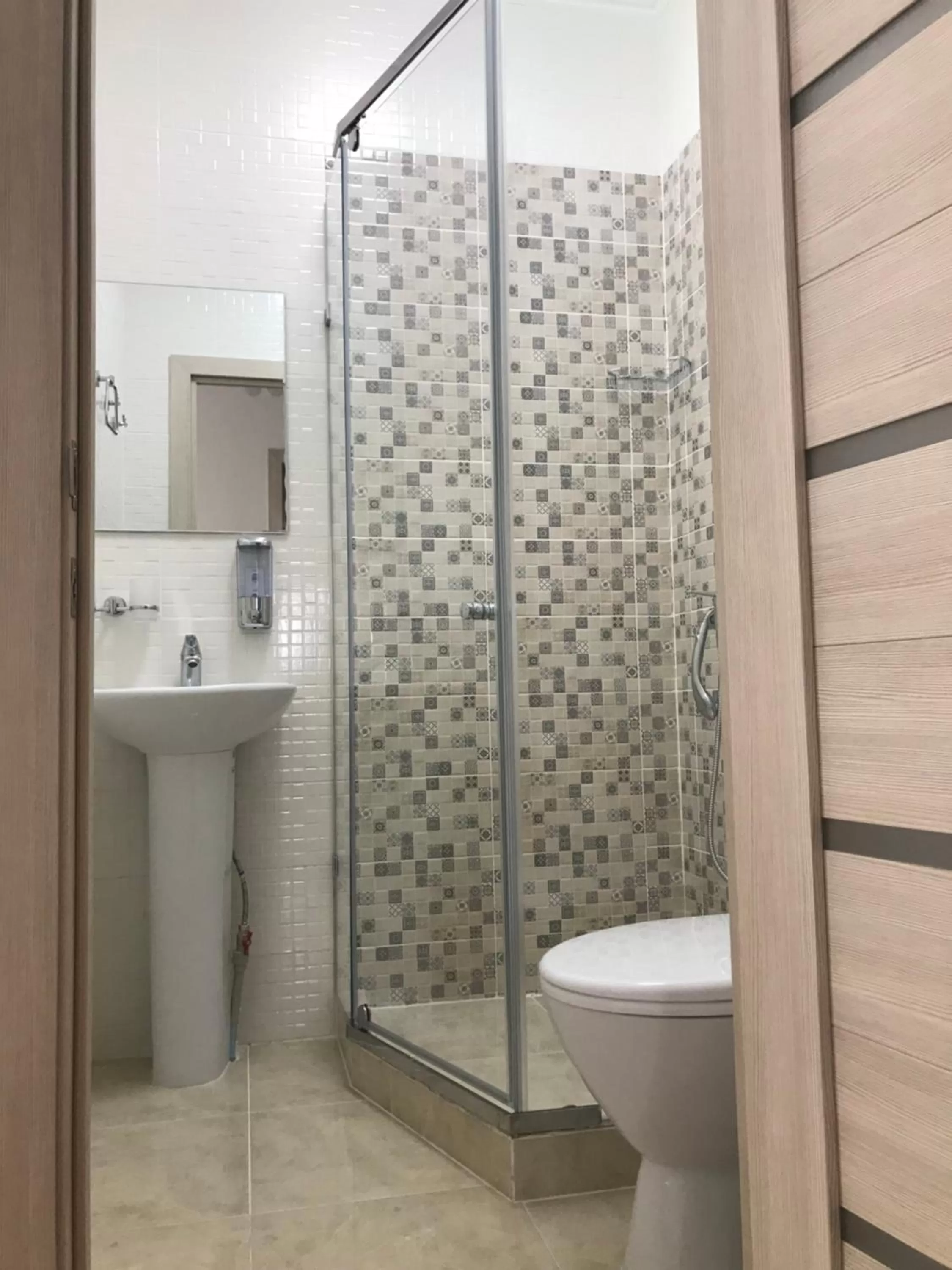 Shower, Bathroom in Prospect