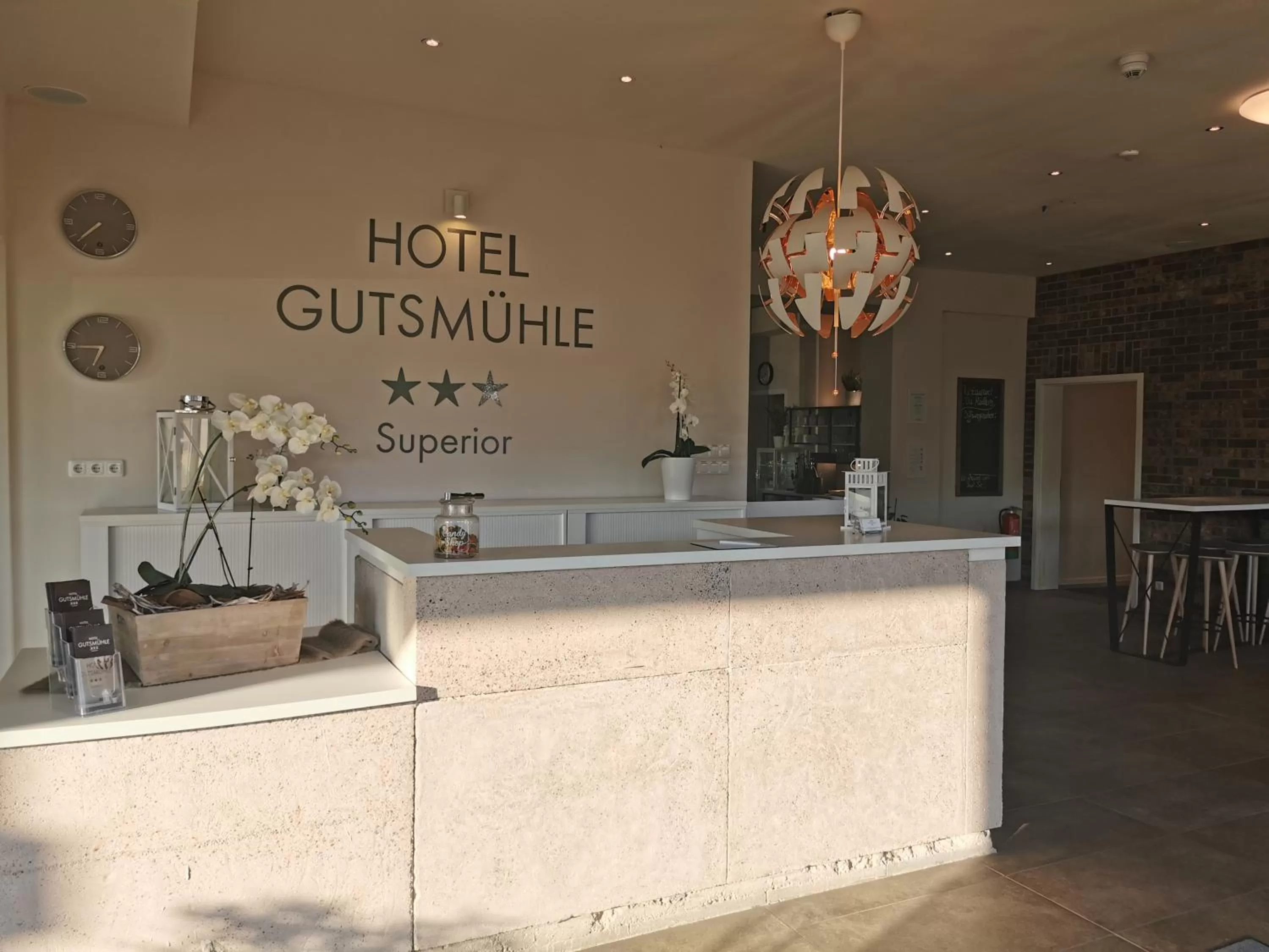 Lobby or reception in Hotel Gutsmühle