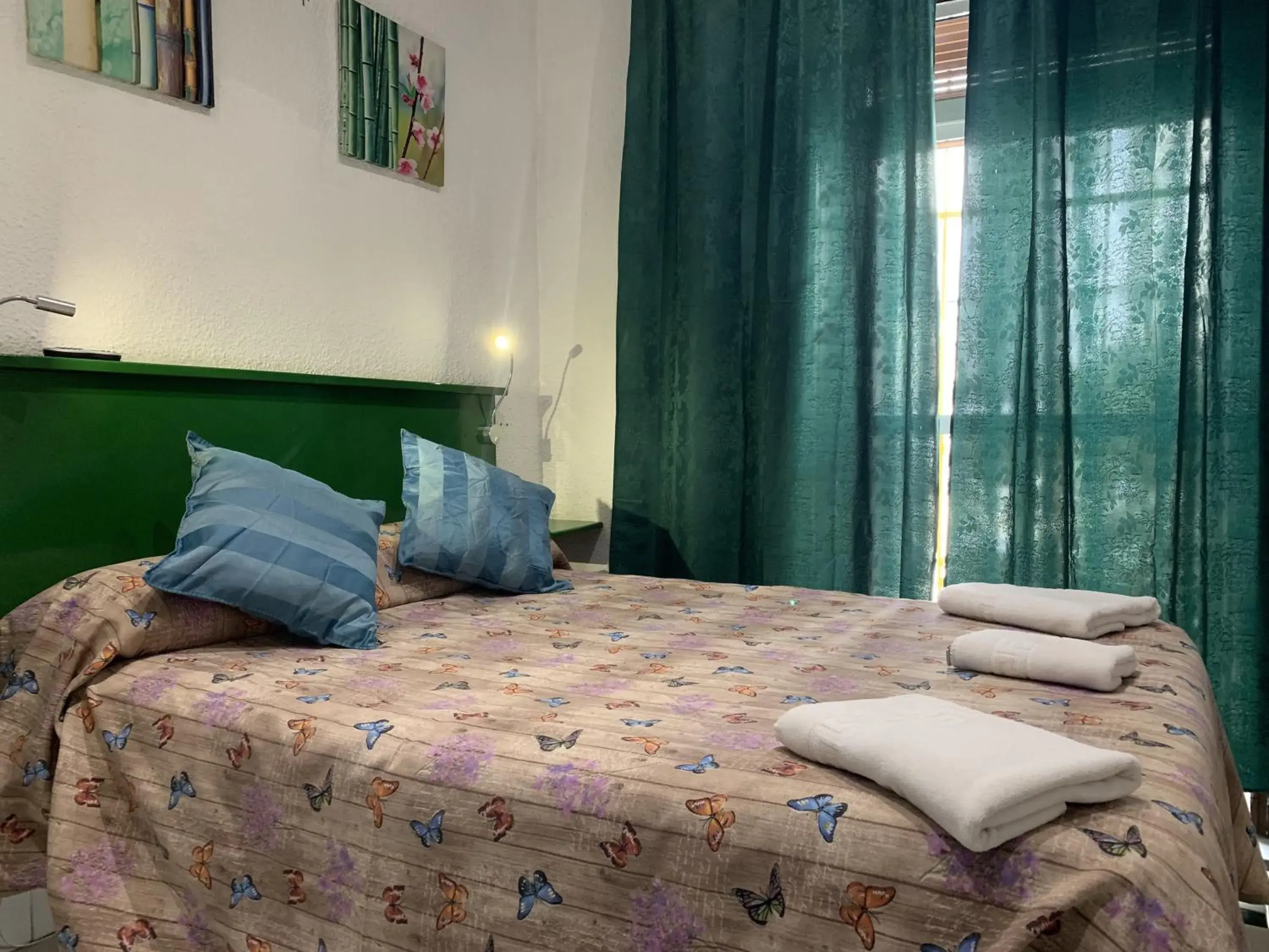 Budget Double or Twin Room in Giraldilla Budget Double or Twin Room in Giraldilla