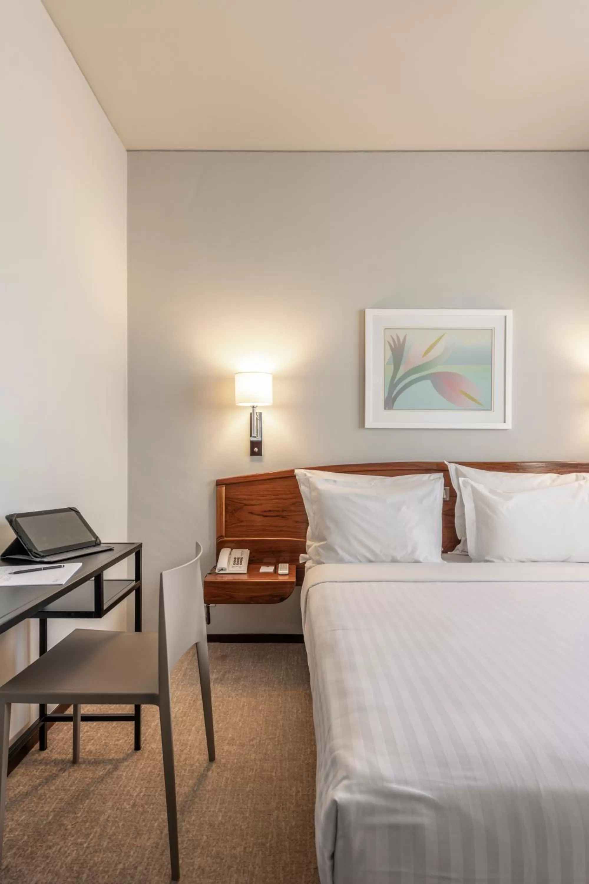 View (from property/room), Bed in Hotel Dom Carlos Park