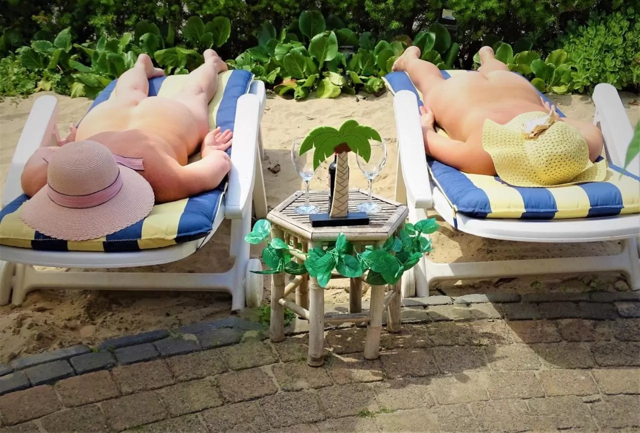 Garden in Naturistenlogement Wellness & Beauty