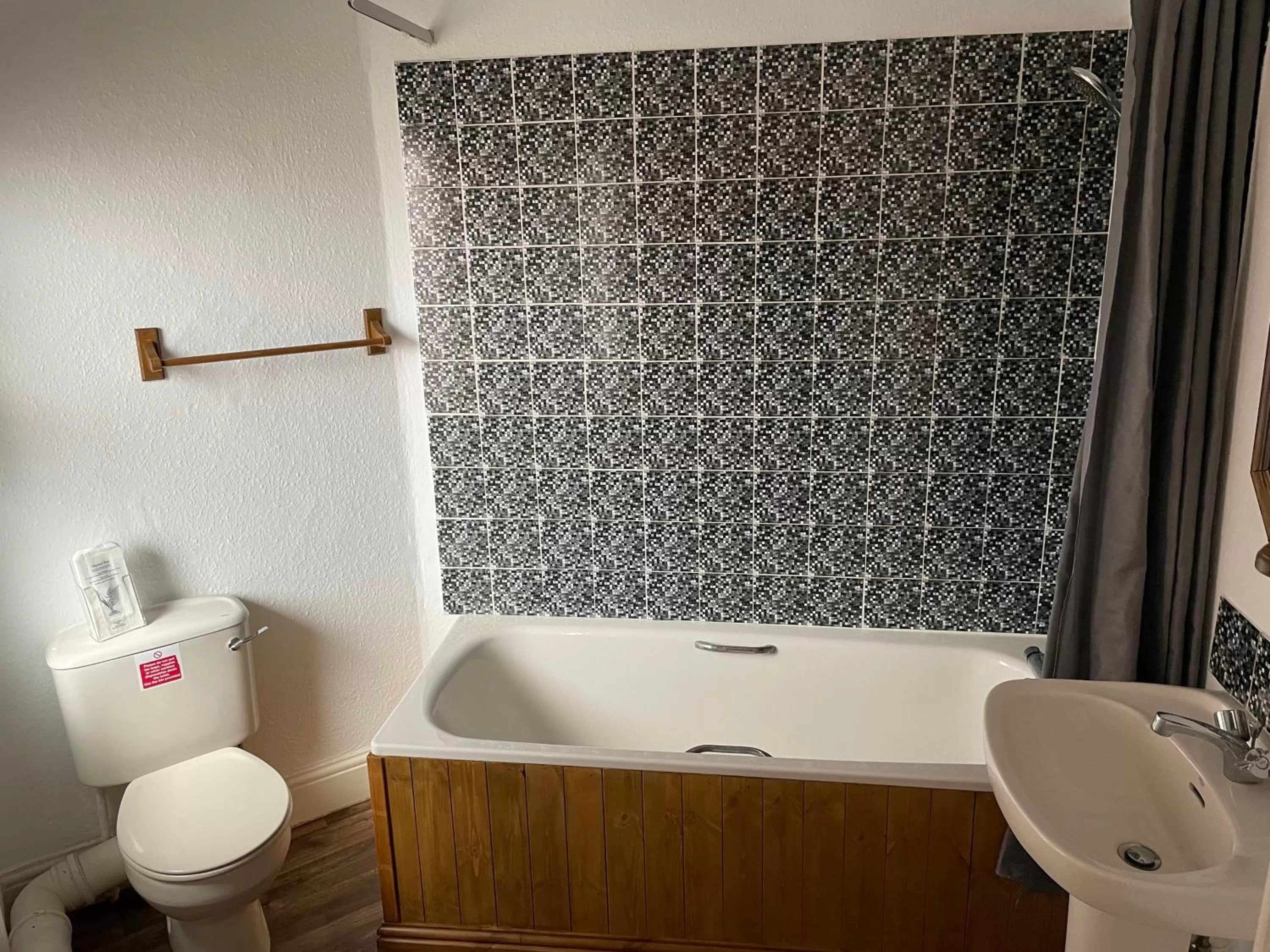 Bathroom in The Stokesay Inn & B&B