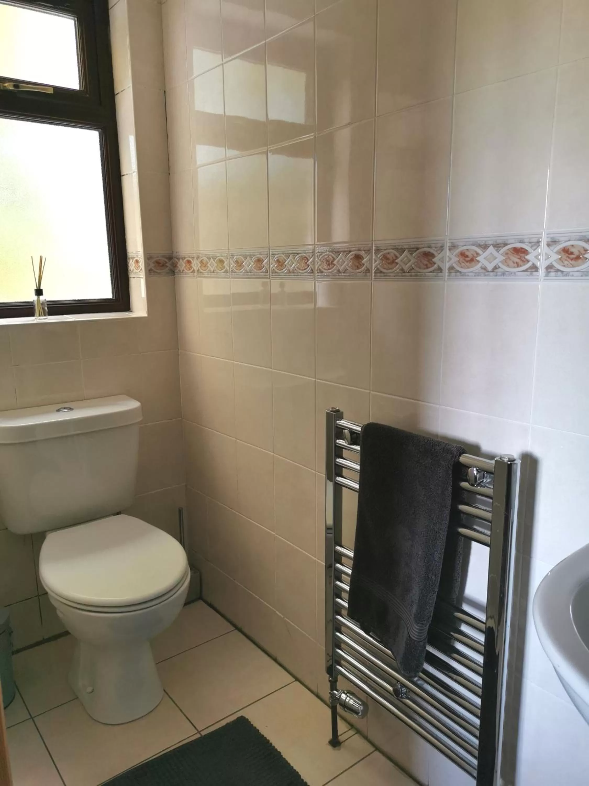 Bathroom in The Tree-house B&B