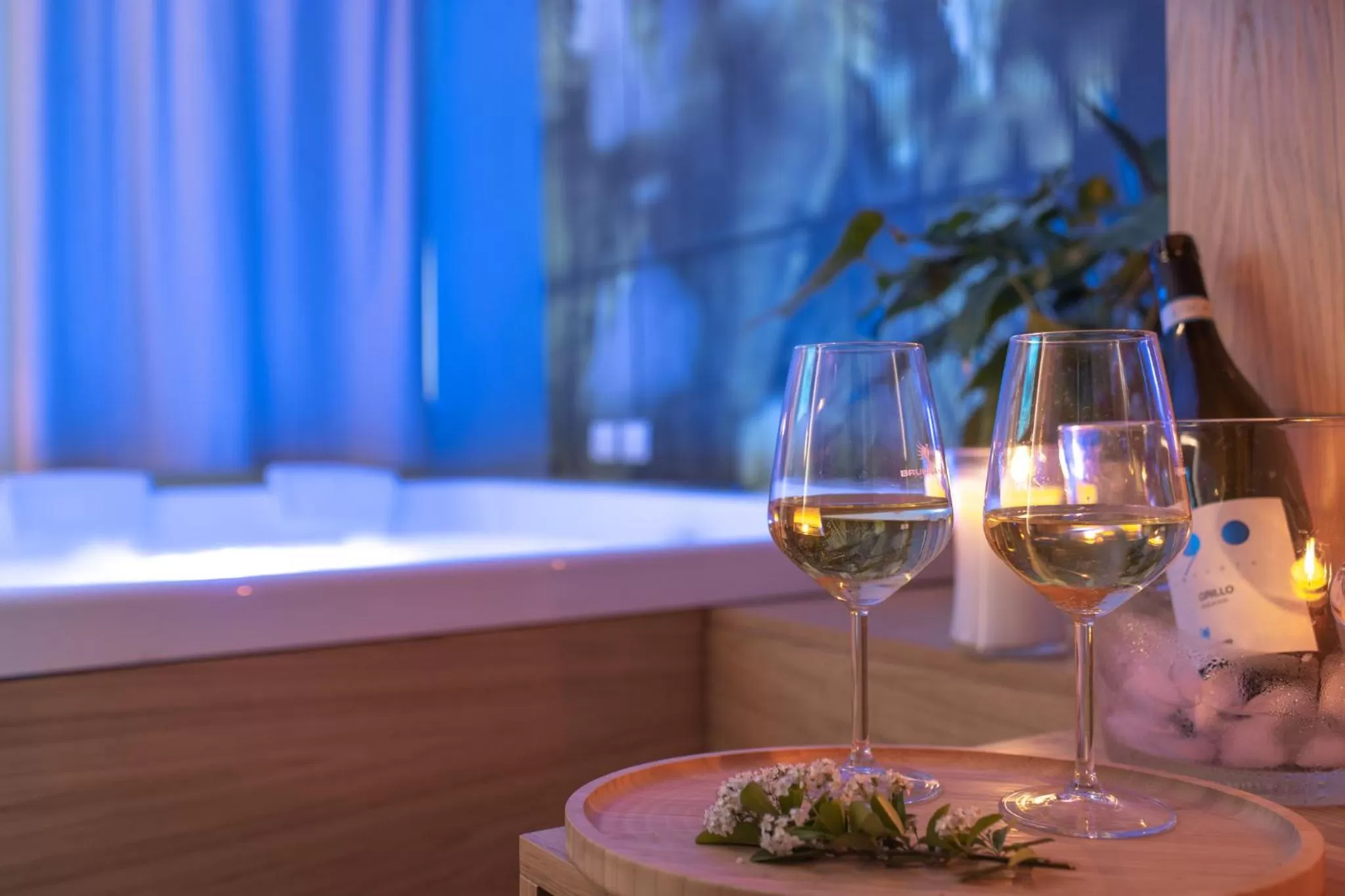 Hot Tub in Archè Design Rooms and Suites