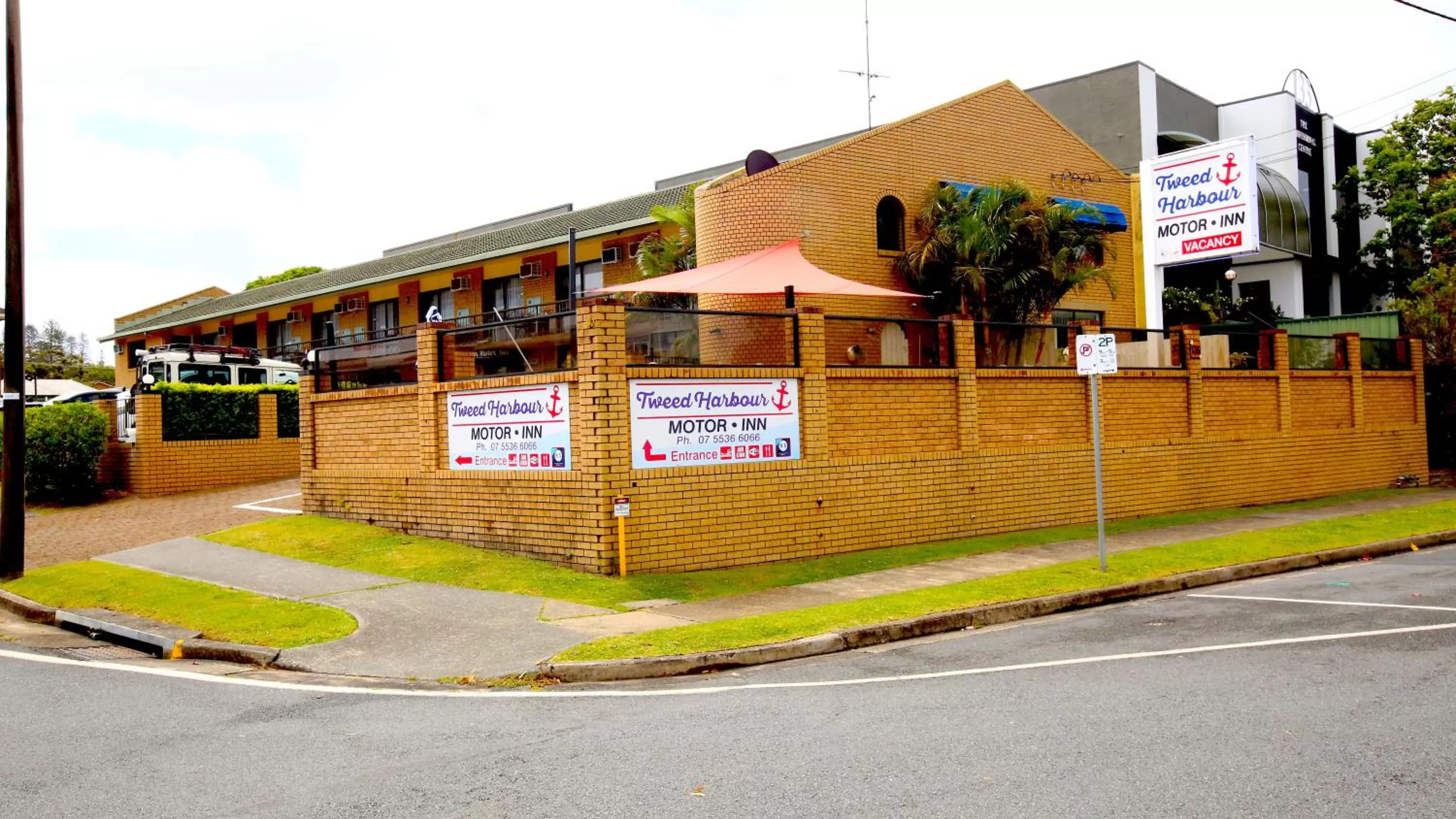Property building in Tweed Harbour Motor Inn
