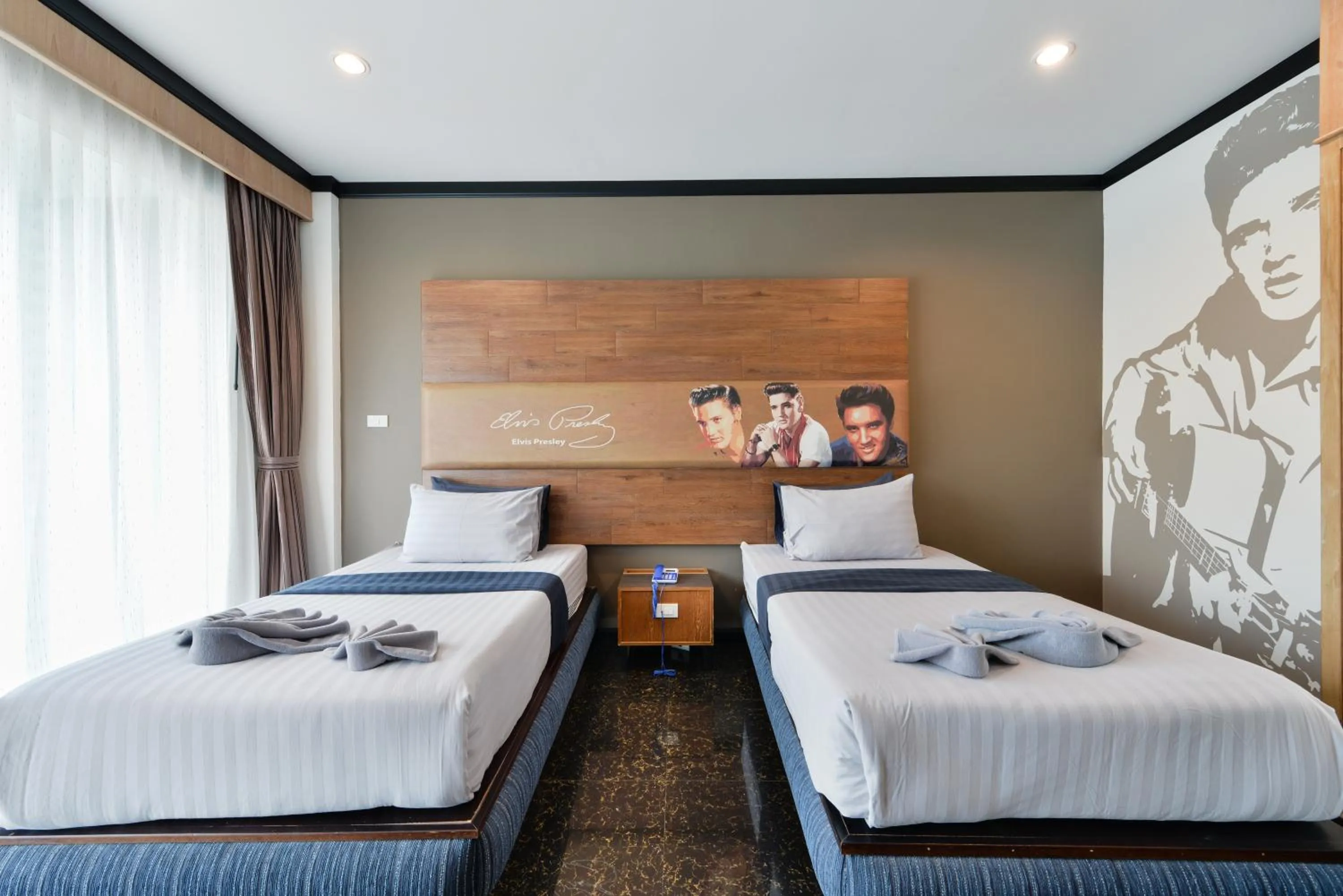 Bed in The River Scene