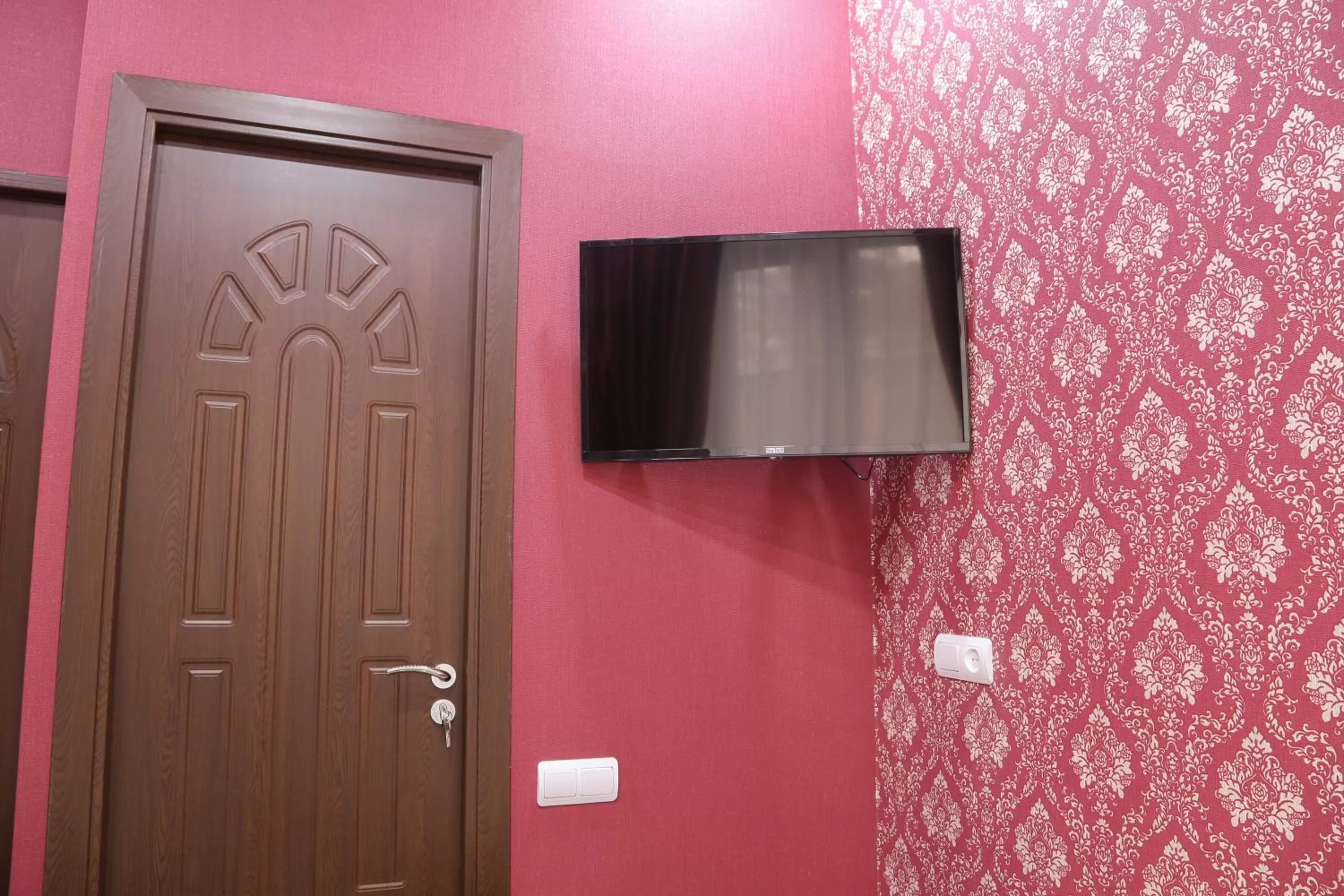 TV and multimedia, TV/Entertainment Center in Lovely Hotel in Centre
