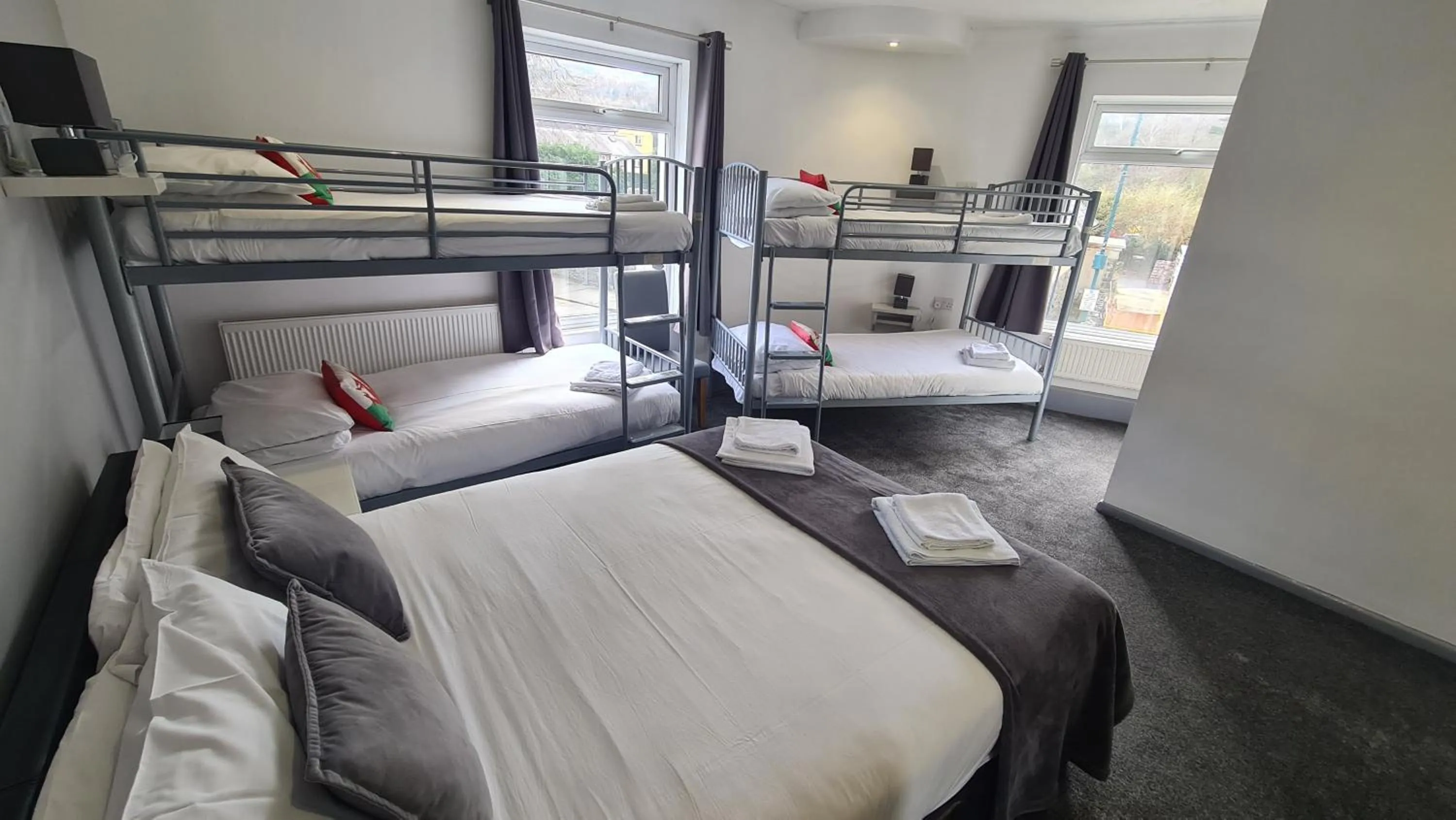 Bed in Y Gwynedd Inn