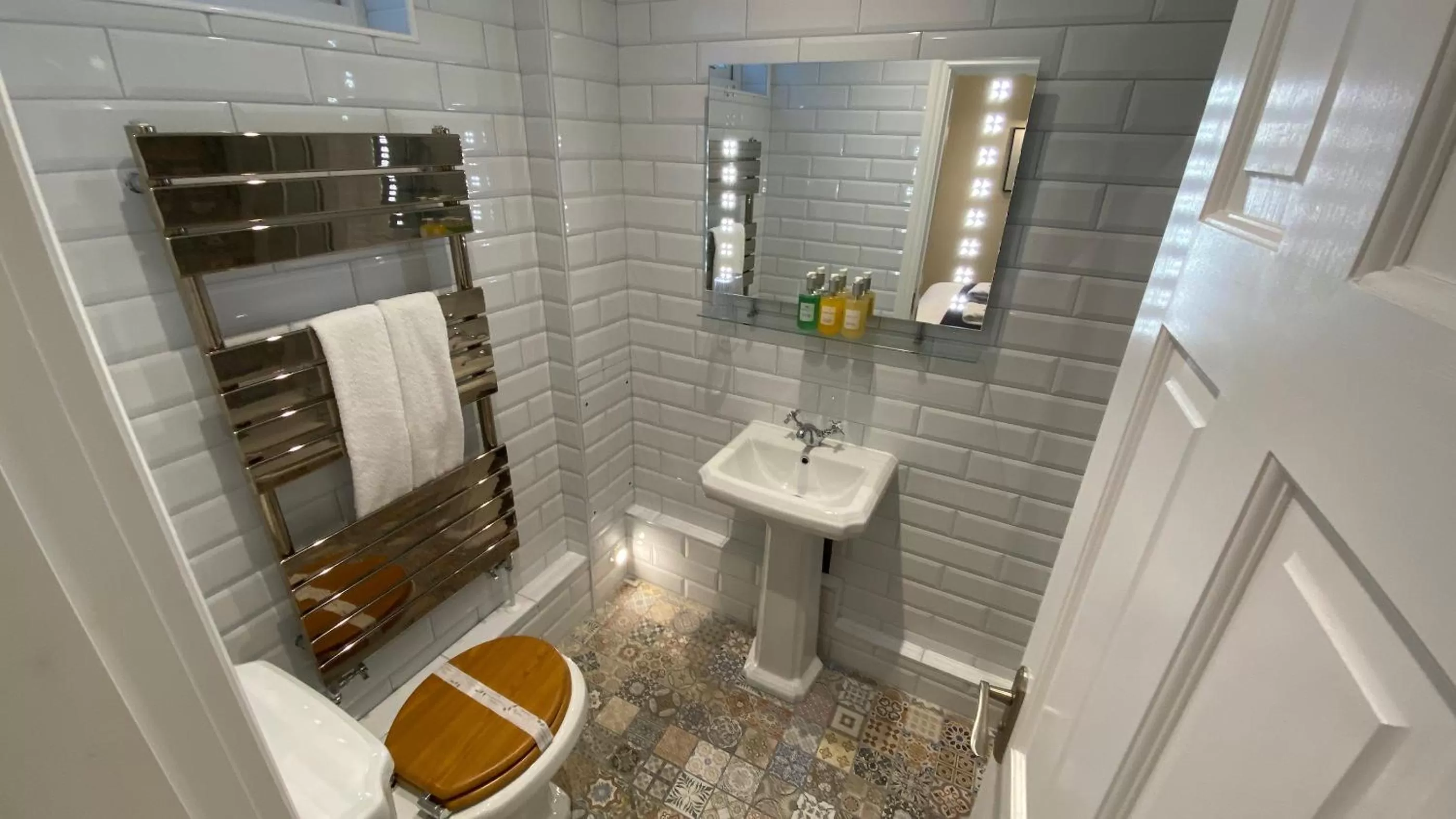 Shower in 23 St Mary's