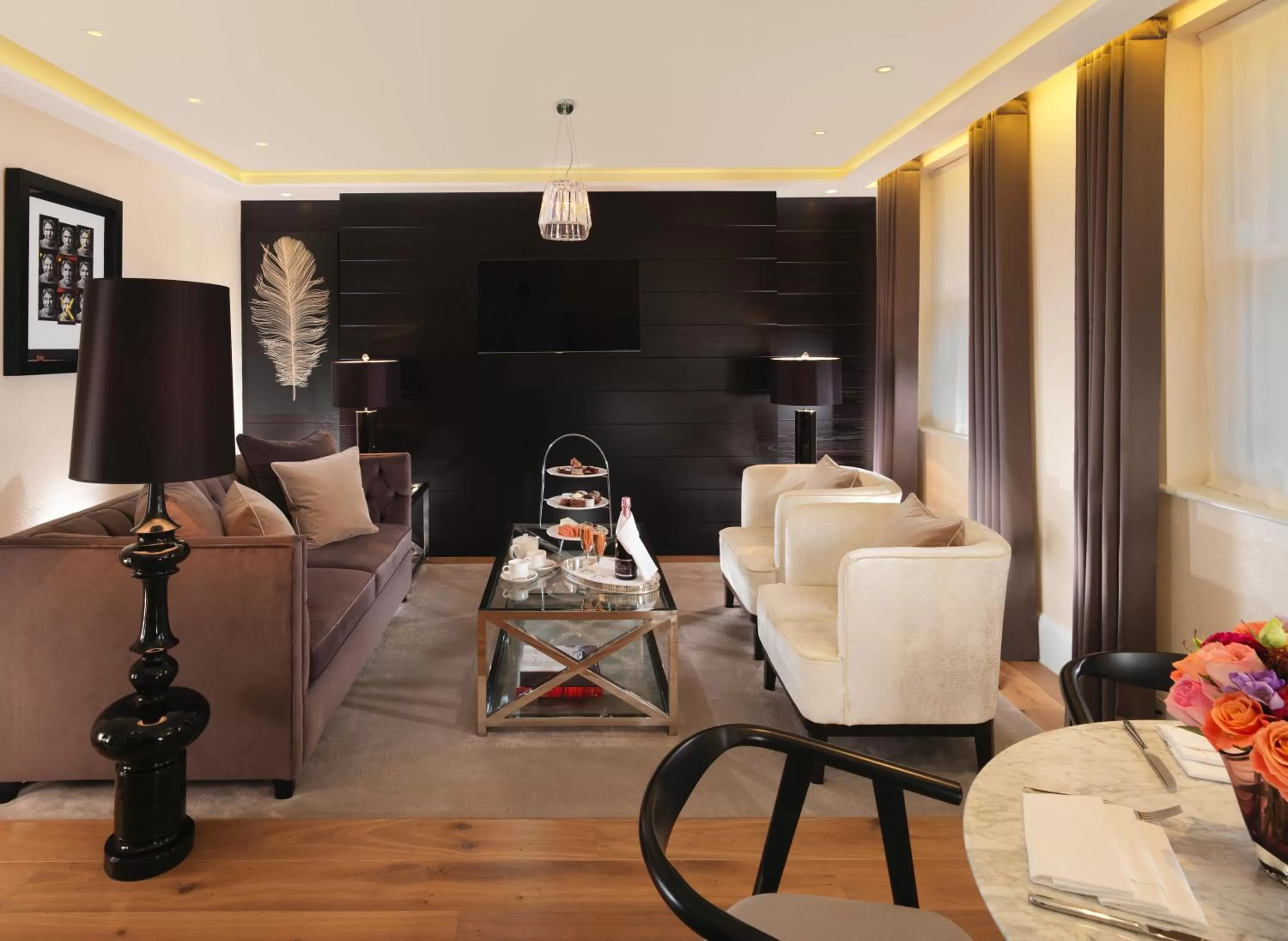 Living room in Flemings Mayfair - Small Luxury Hotel of the World