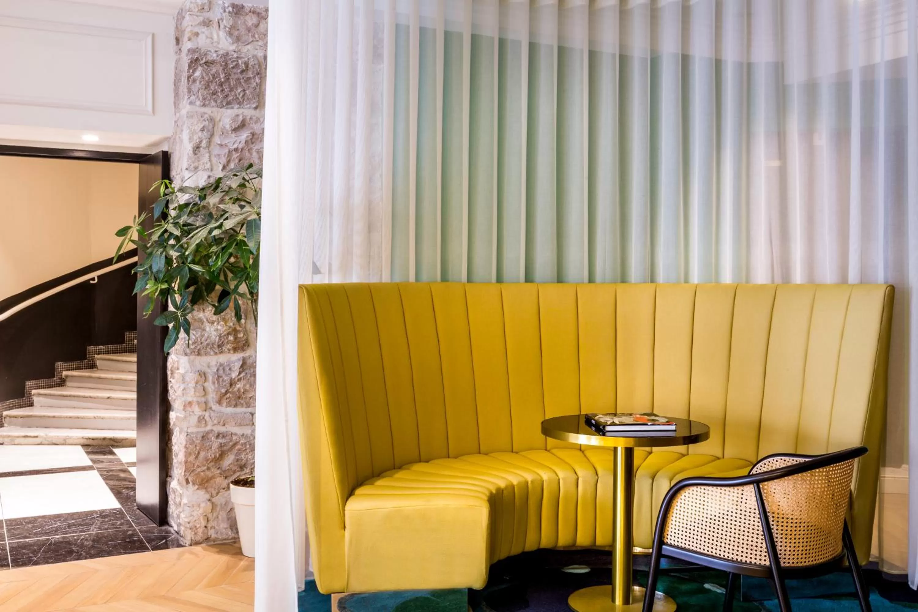 Living room in Best Western Premier Hotel Roosevelt