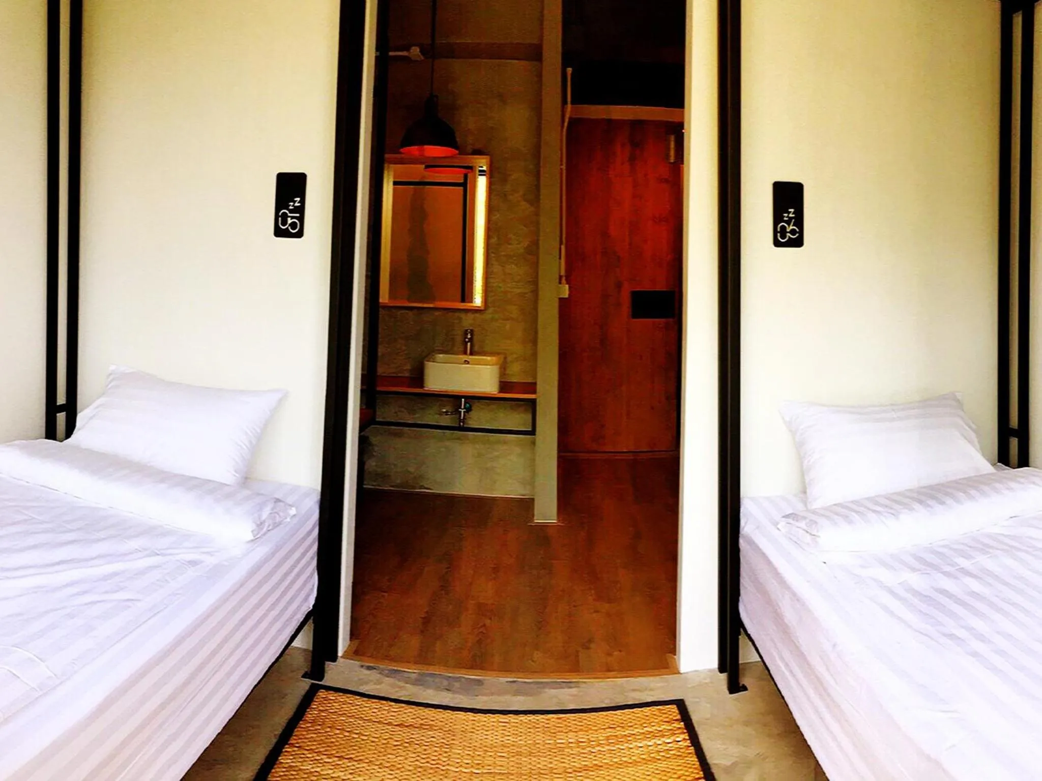 Bed in Bedgasm Hostel Chanthaburi