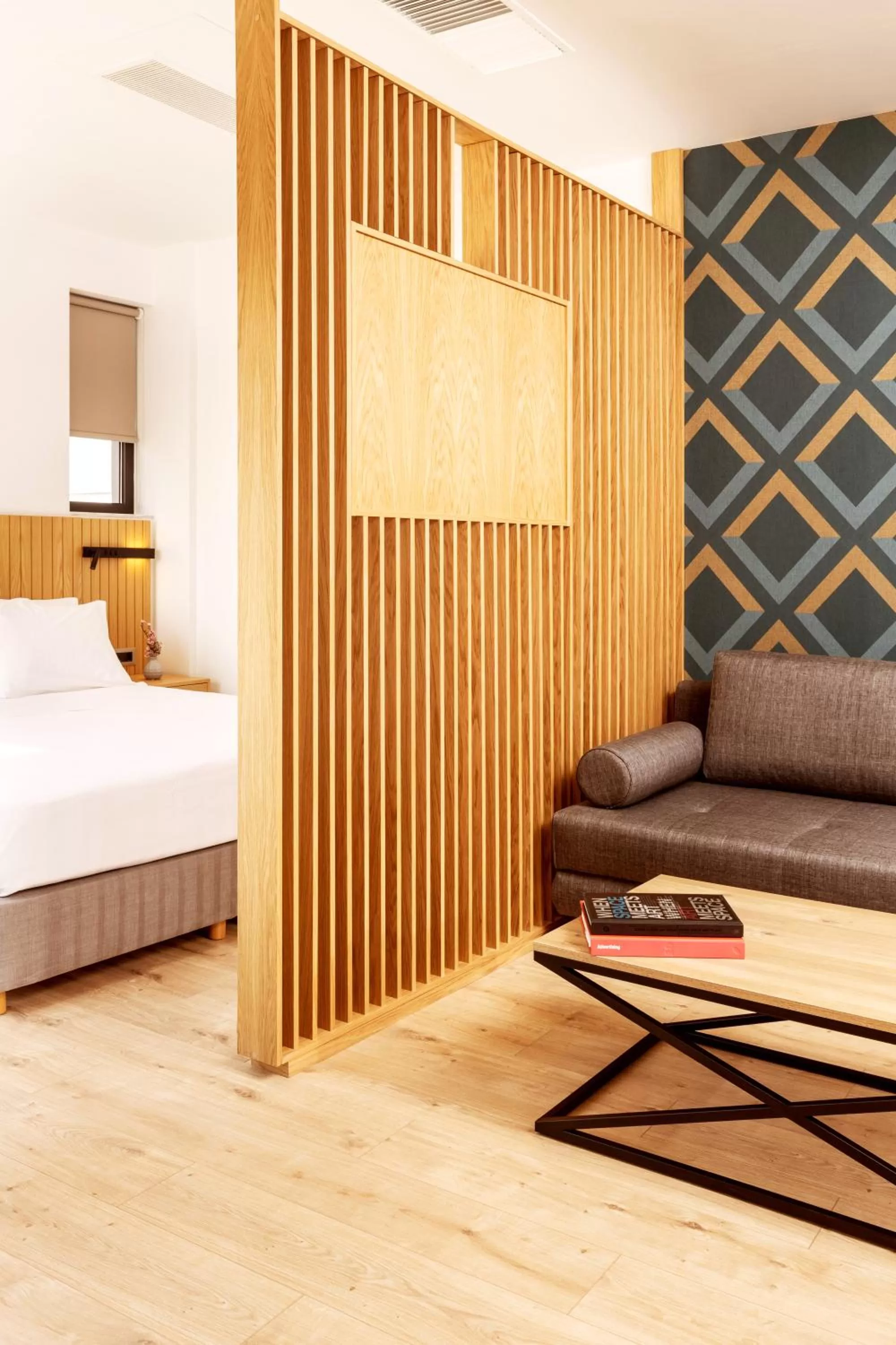 Bed in DAYS City Suites Athens