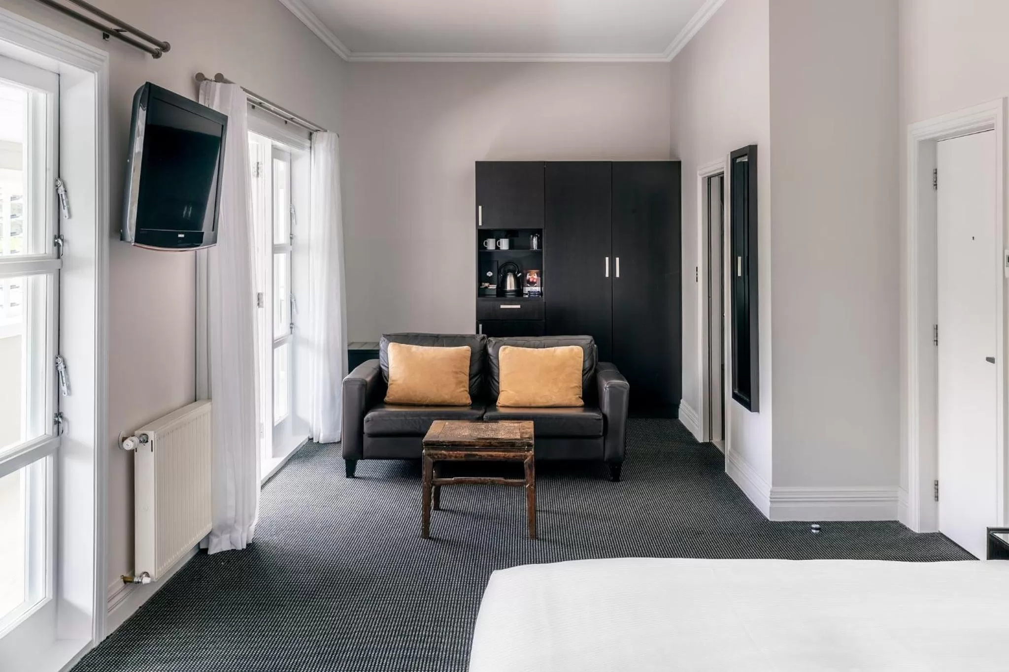 Living room, Bed in Hilton Lake Taupo