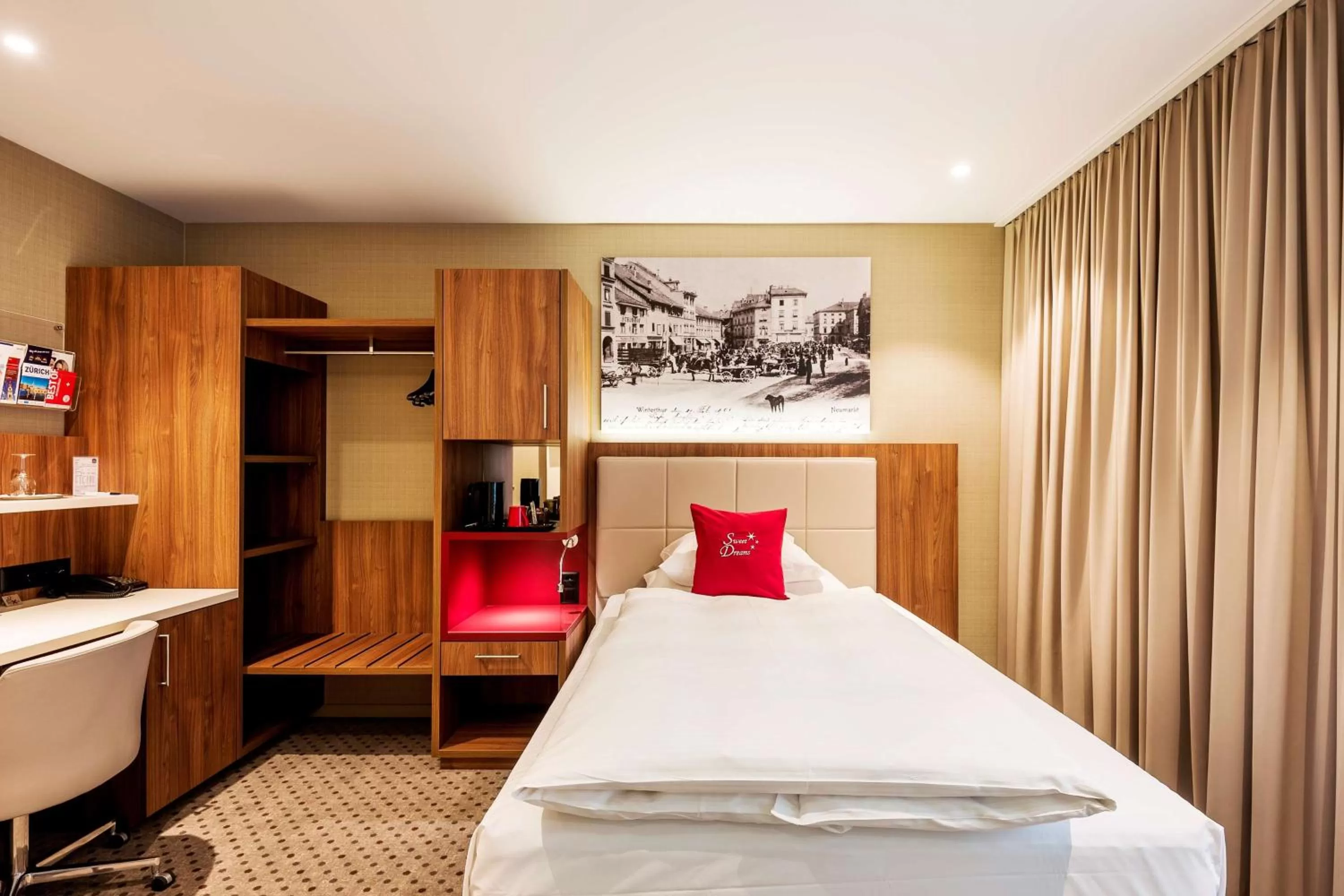 Photo of the whole room, Bed in Hotel Wartmann am Bahnhof