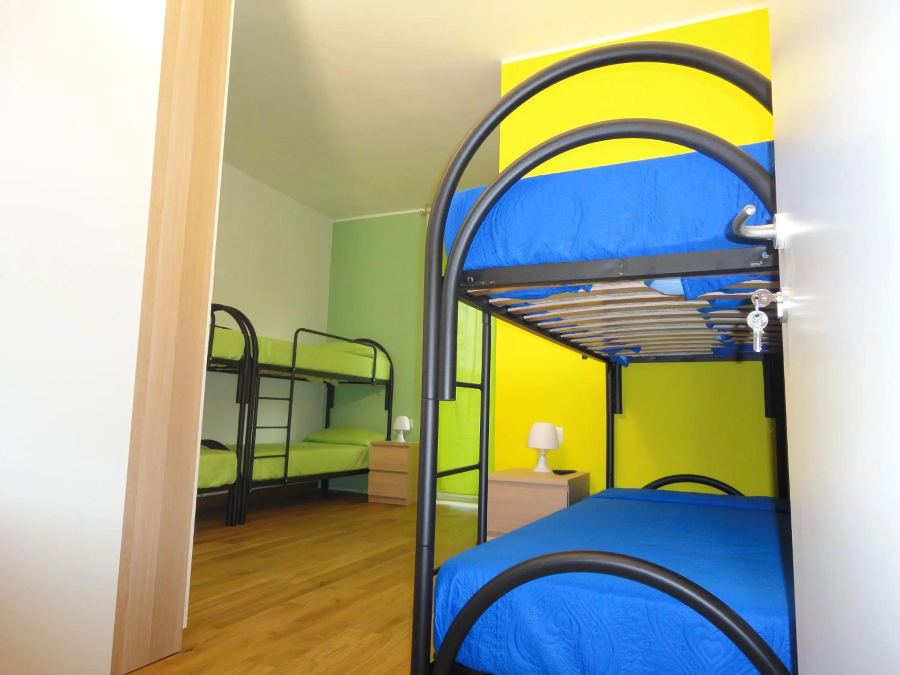 bunk bed, Bed in Pavia Ostello