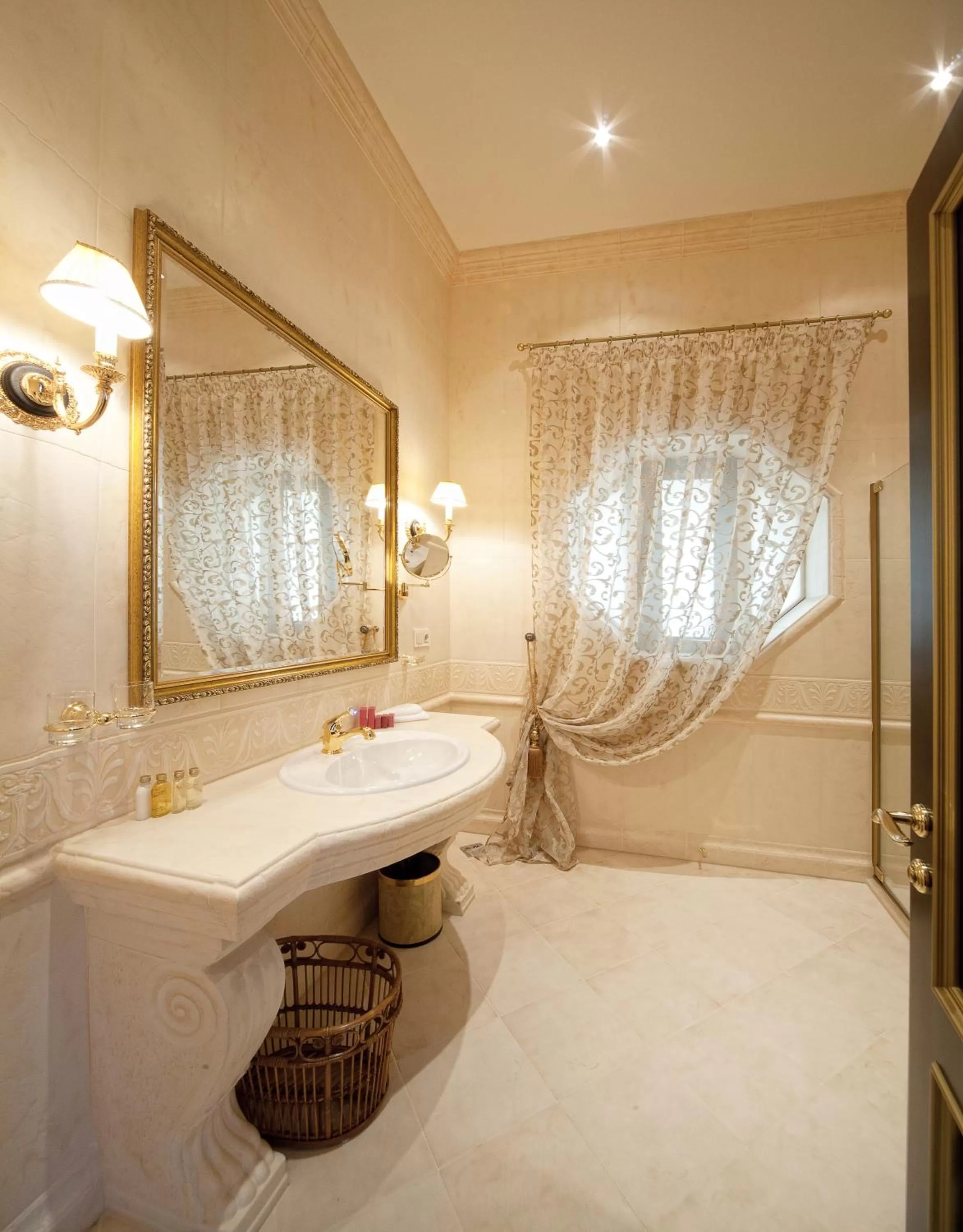 Bathroom in Villa le Premier Maestro