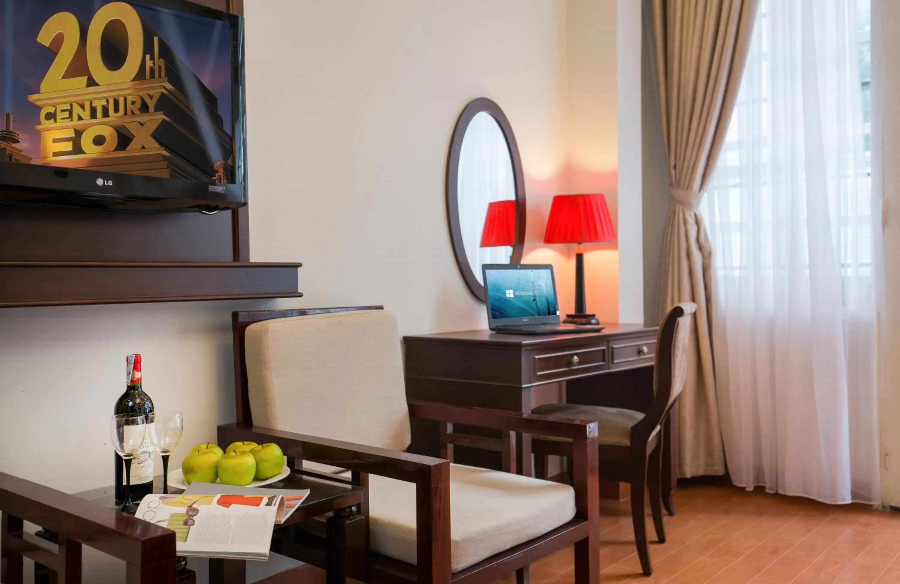 TV and multimedia in Labevie Hotel