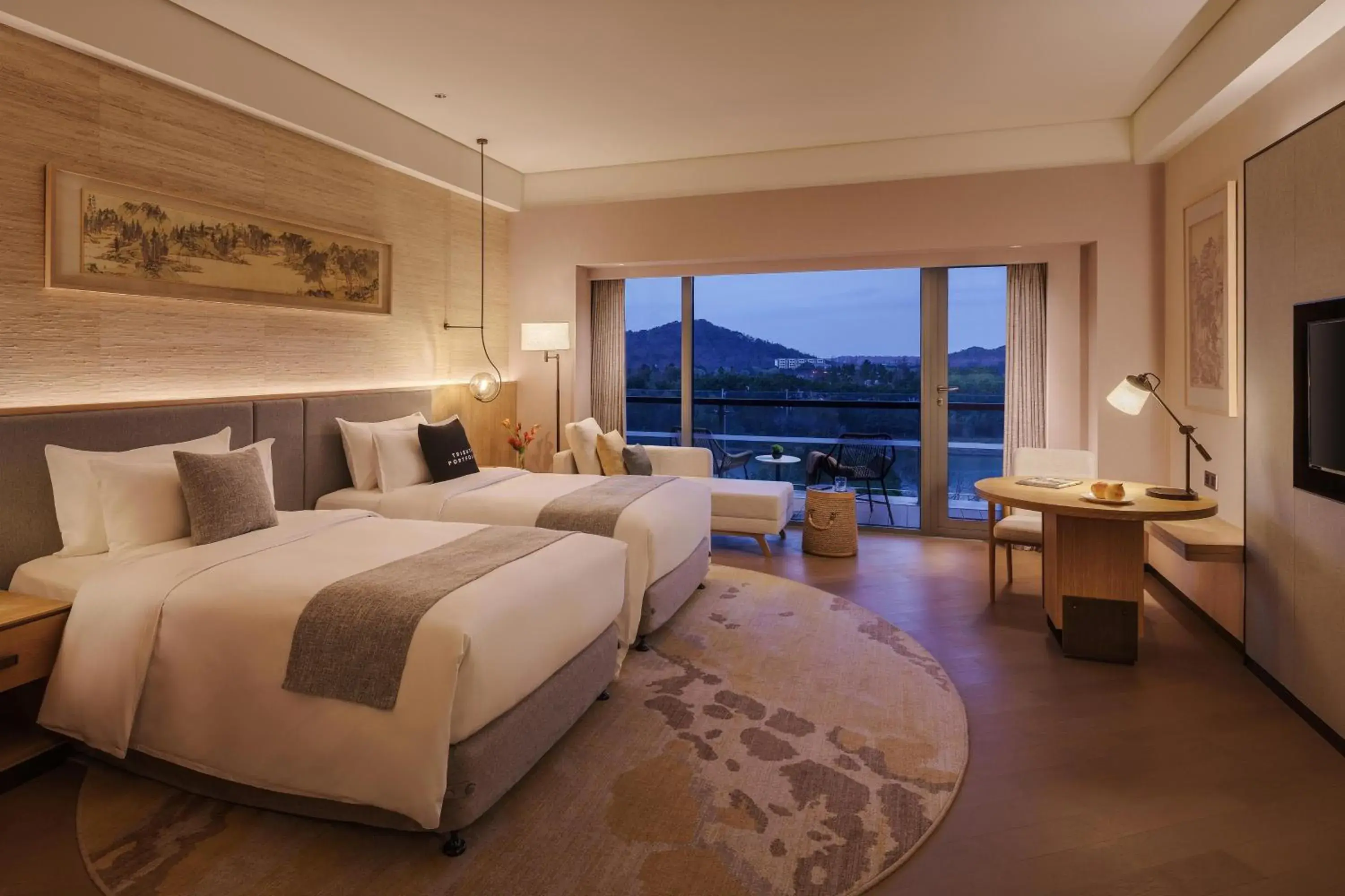 Lake View Twin in The Yuluxe Sheshan, Shanghai, A Tribute Portfolio Hotel Lake View Twin in The Yuluxe Sheshan, Shanghai, A Tribute Portfolio Hotel