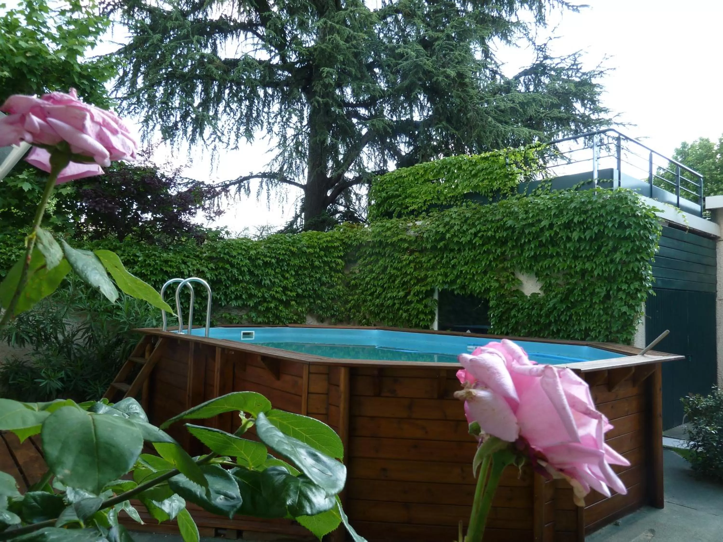 Garden in B&B "Clos Feuillat"