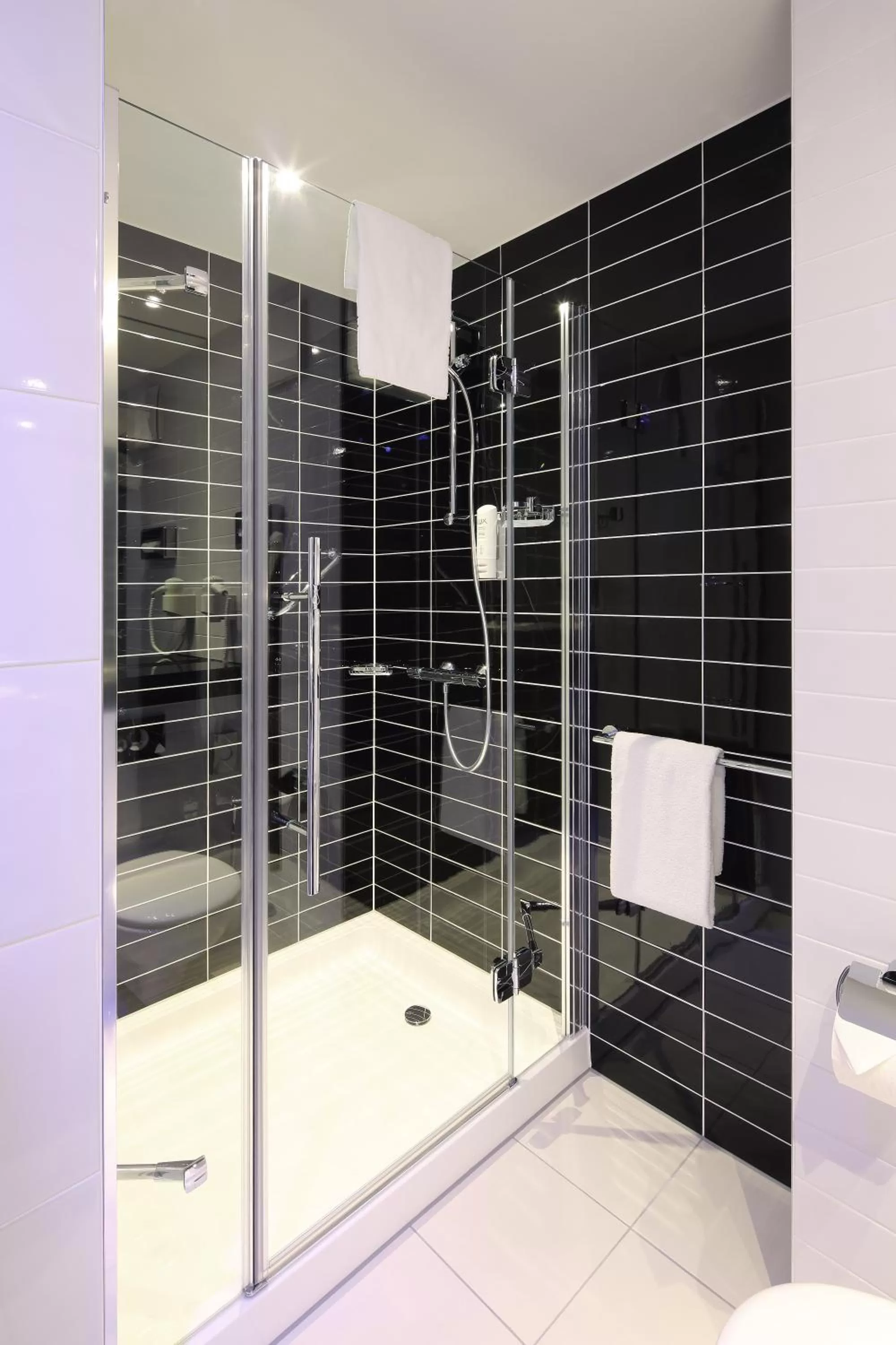 Bathroom in Holiday Inn Express Friedrichshafen by IHG