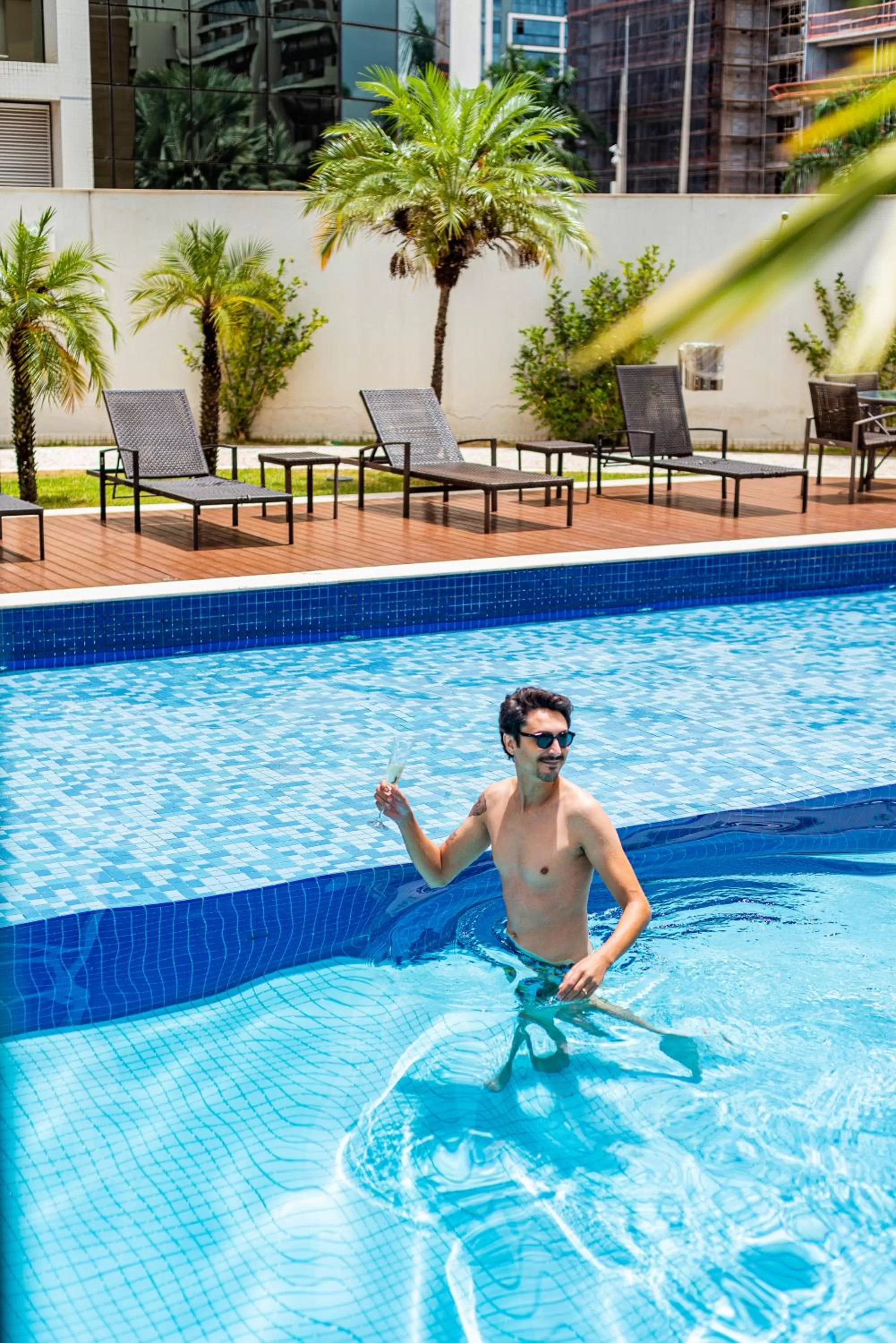 Swimming pool in Jade Hotel Brasília