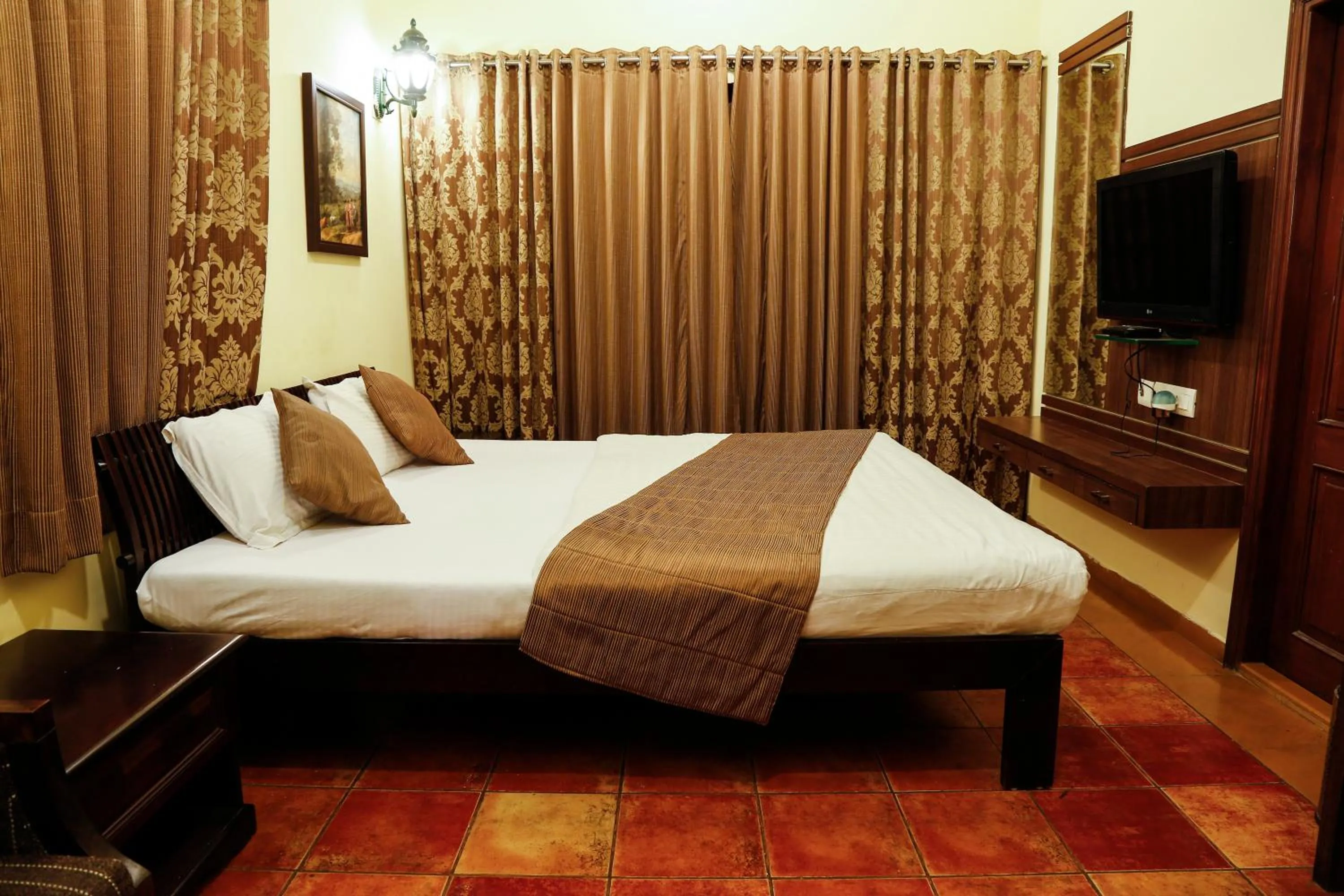 Bedroom, Bed in The Colonial Manek Manor By SAH