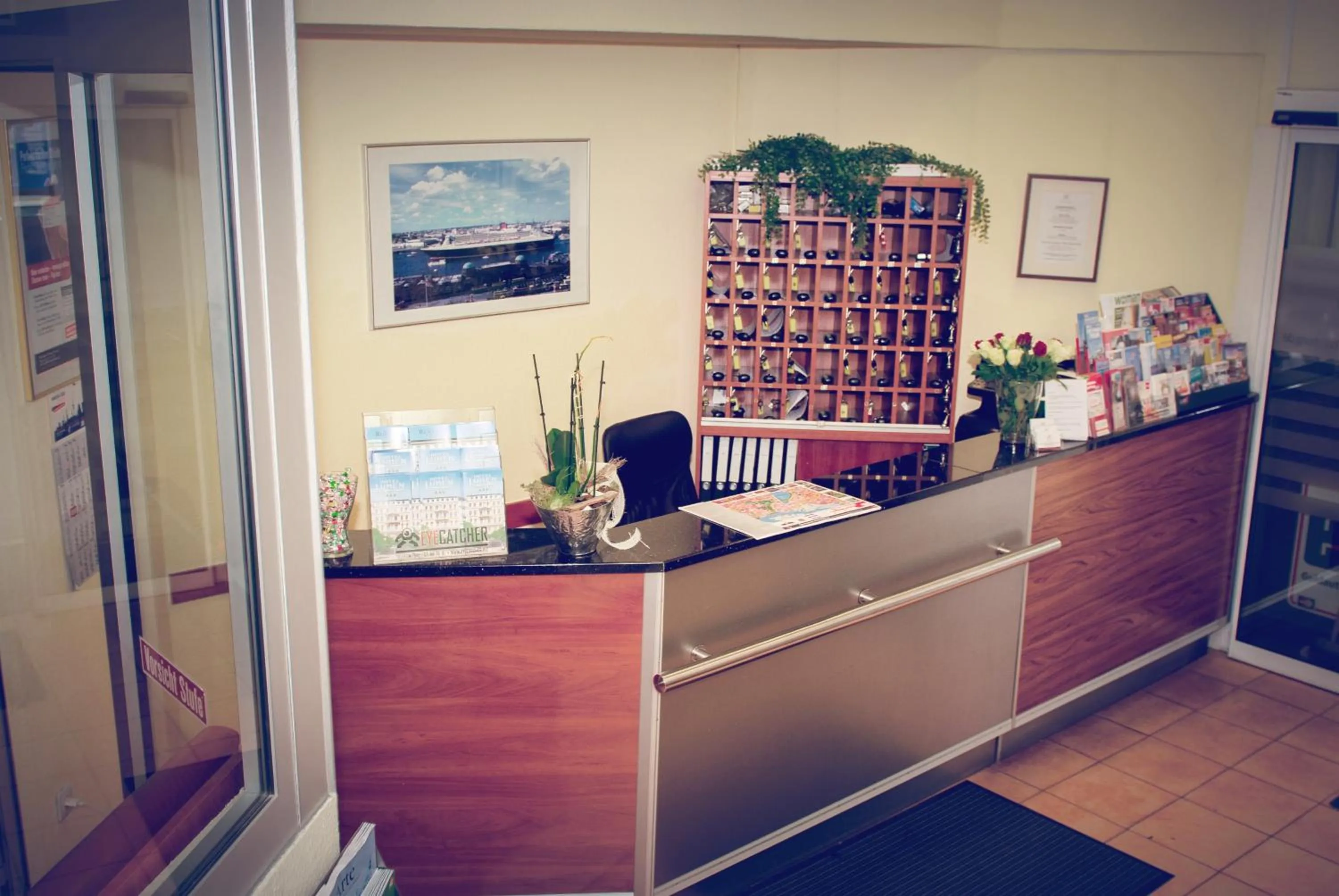 Lobby or reception in Hotel Residence am Hauptbahnhof