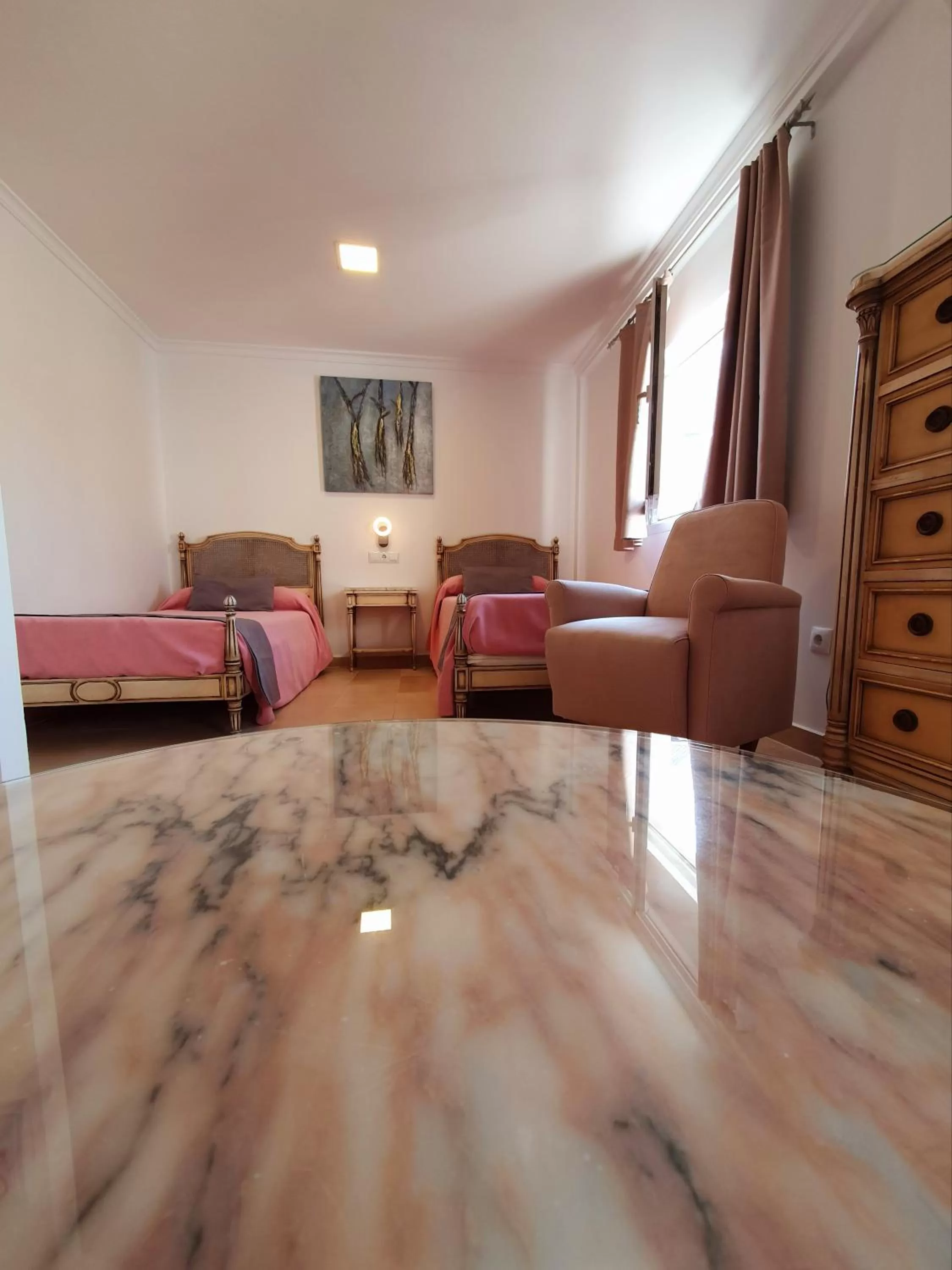 Photo of the whole room in Hotel Marítimo Urban