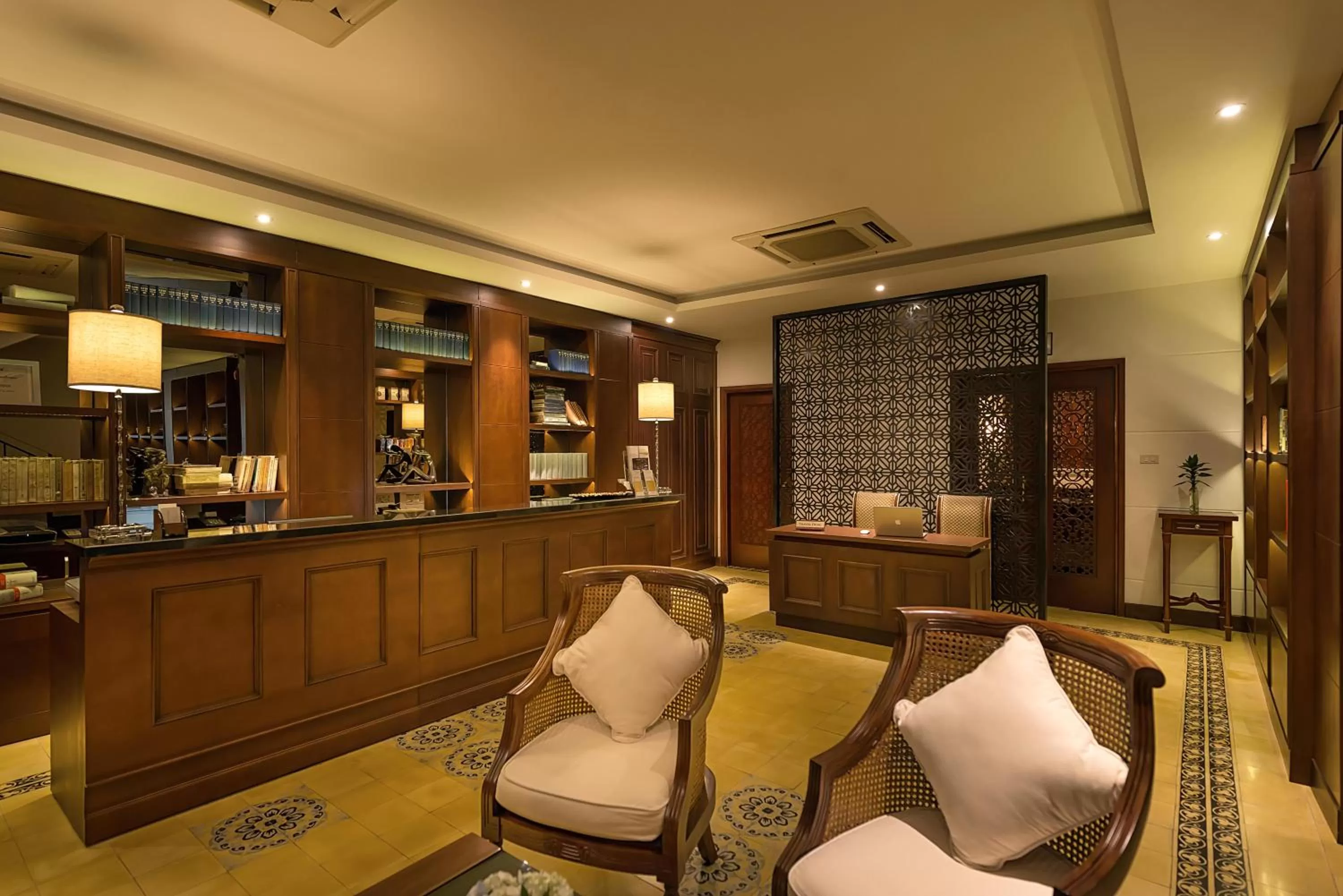 Lobby or reception in La Nueva Boutique Hotel Hanoi & Spa
